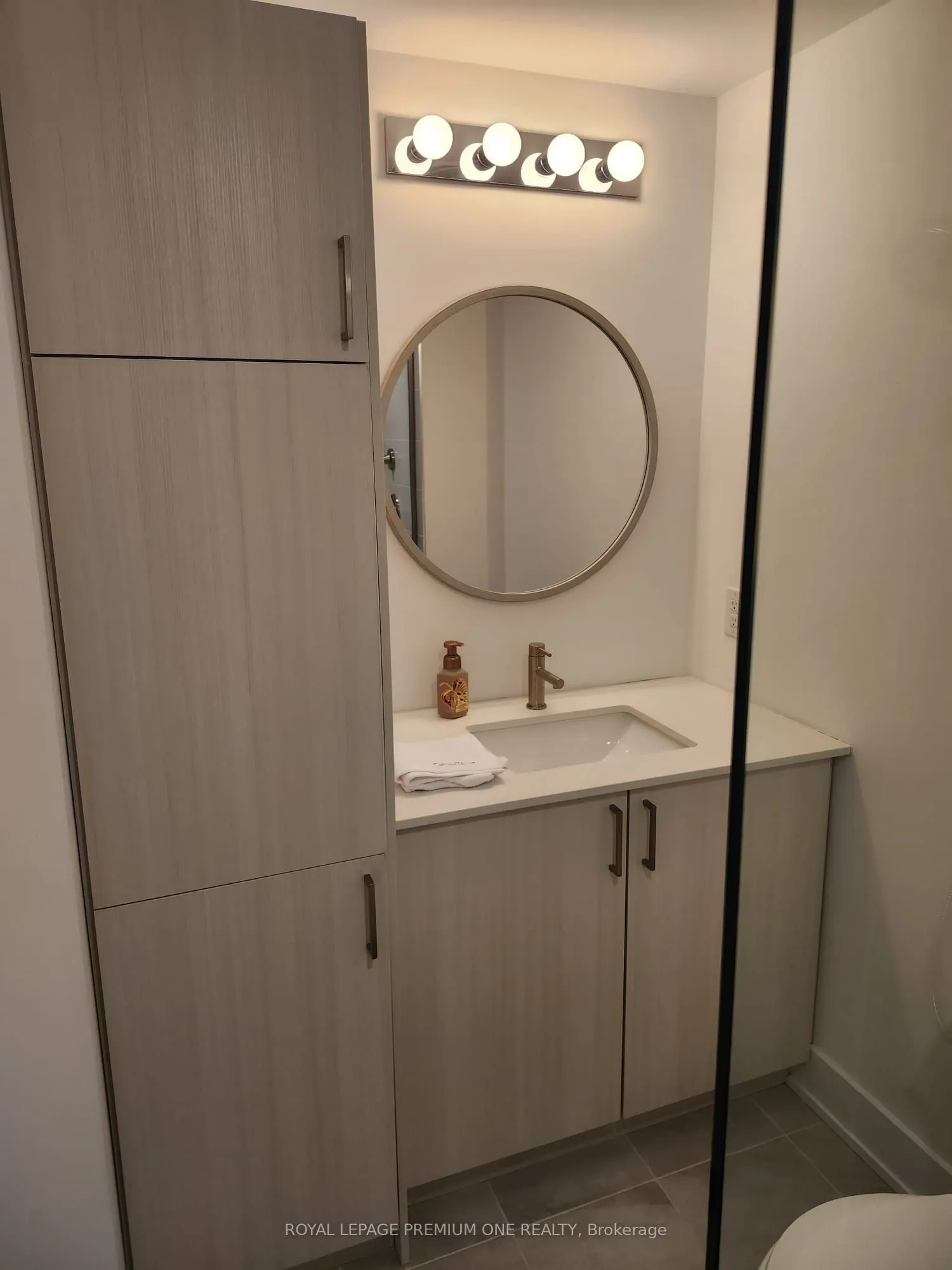 1 Chef Lane, #208