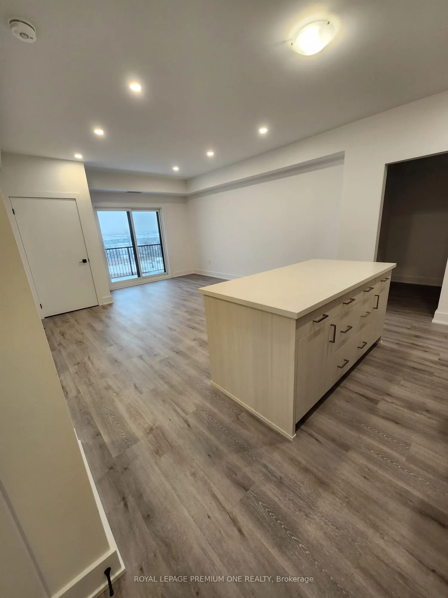 1 Chef Lane, #208