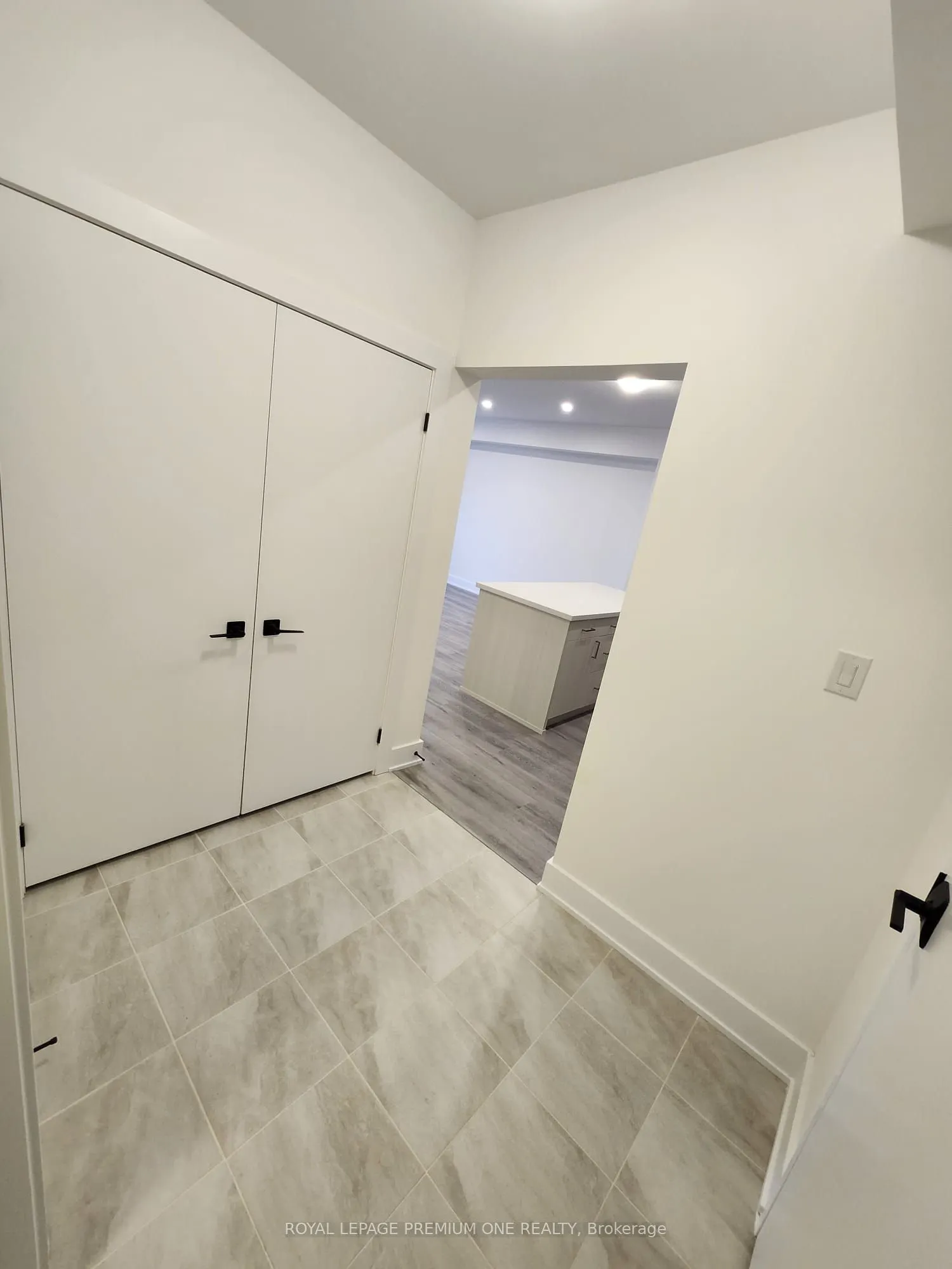 1 Chef Lane, #208