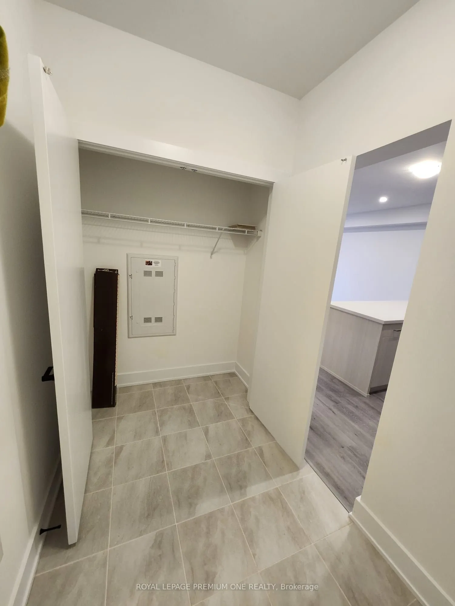 1 Chef Lane, #208