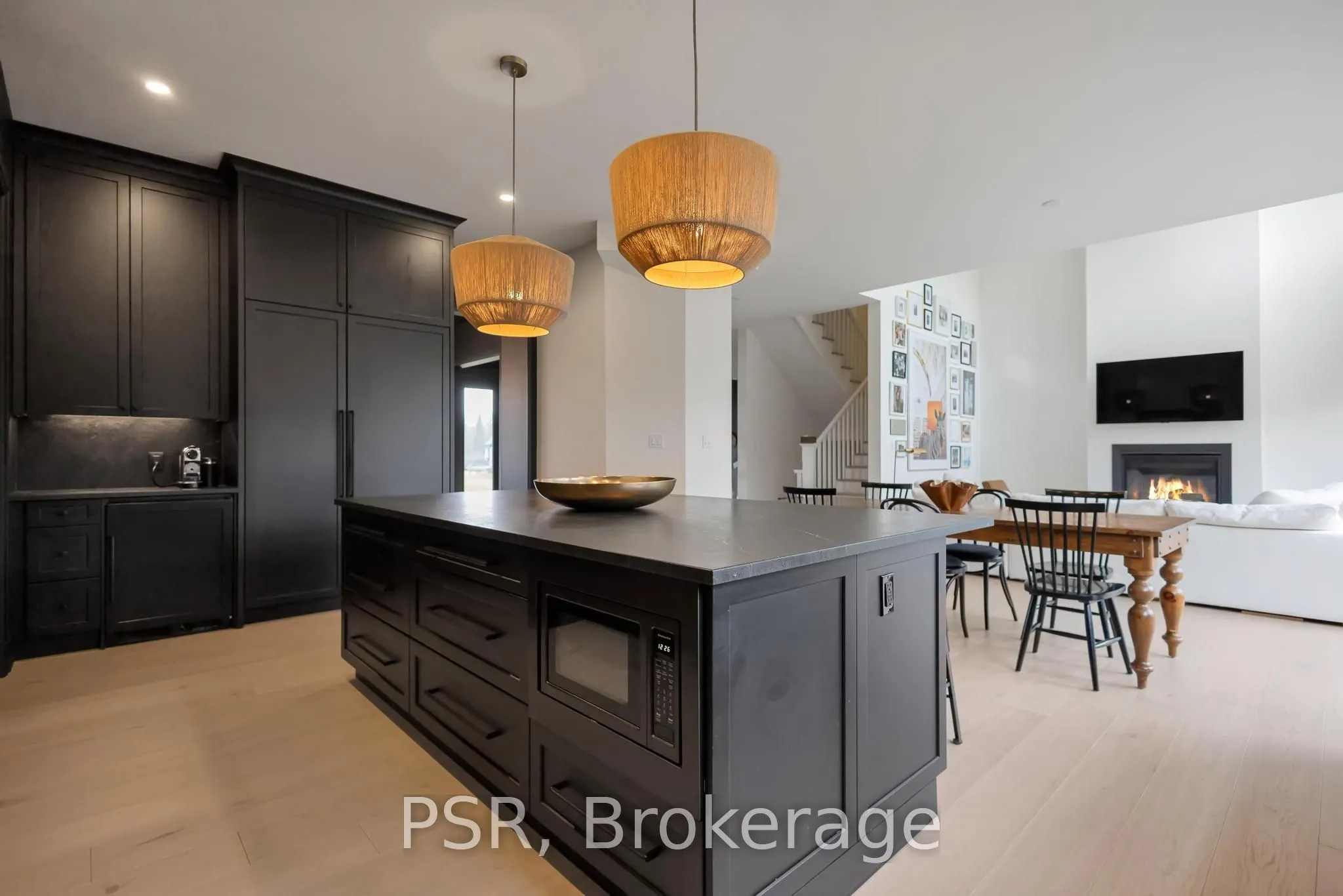 72 Georgian Grande Drive
