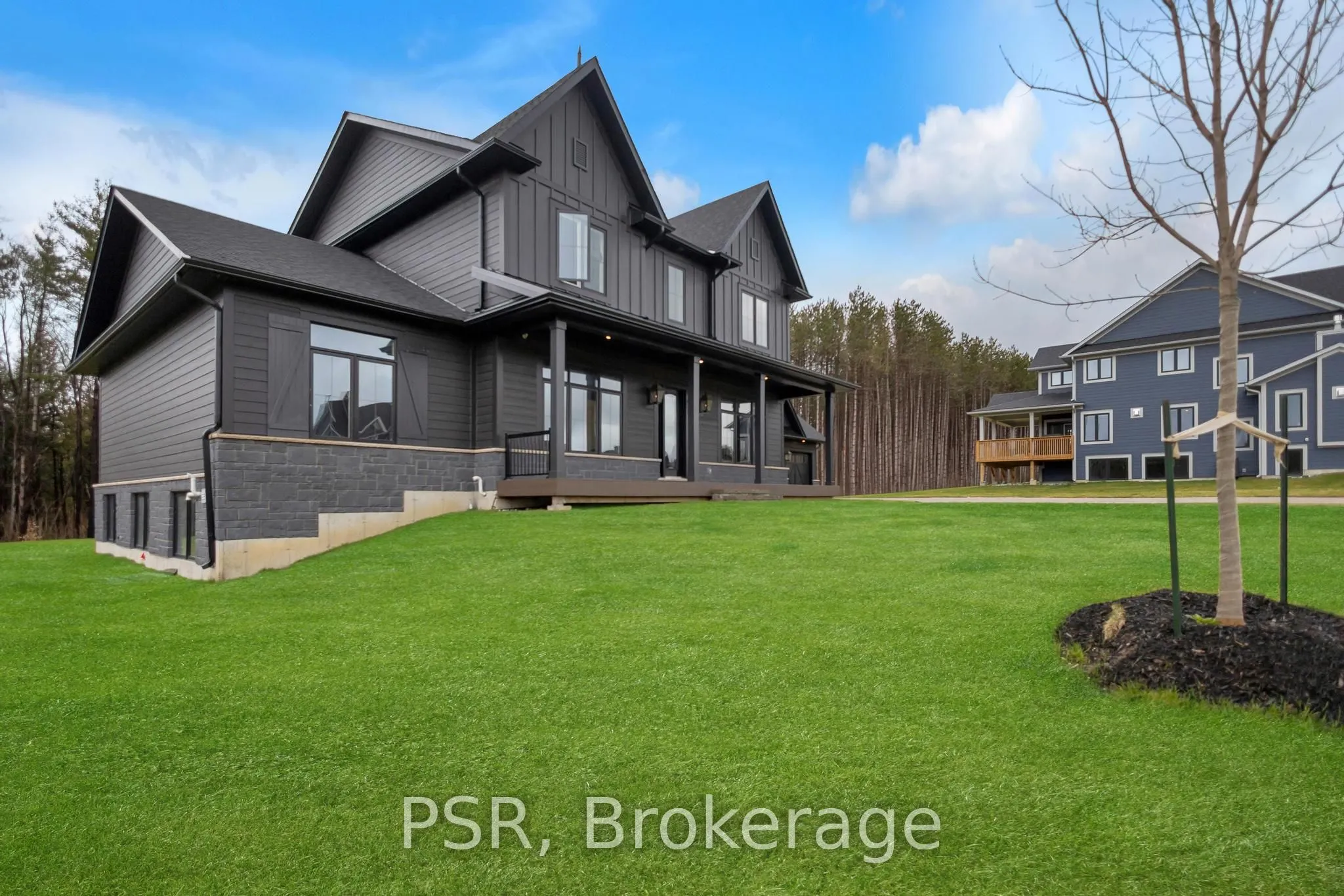 72 Georgian Grande Drive