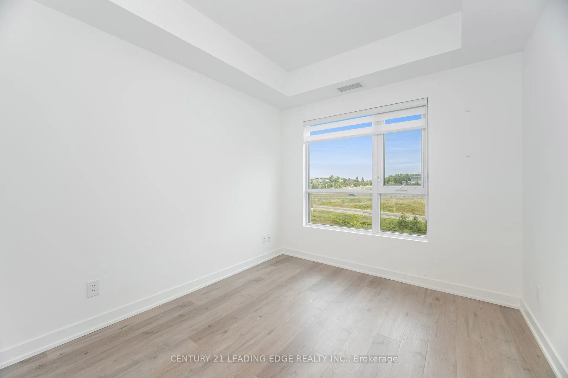 56 Lakeside Terrace, #613