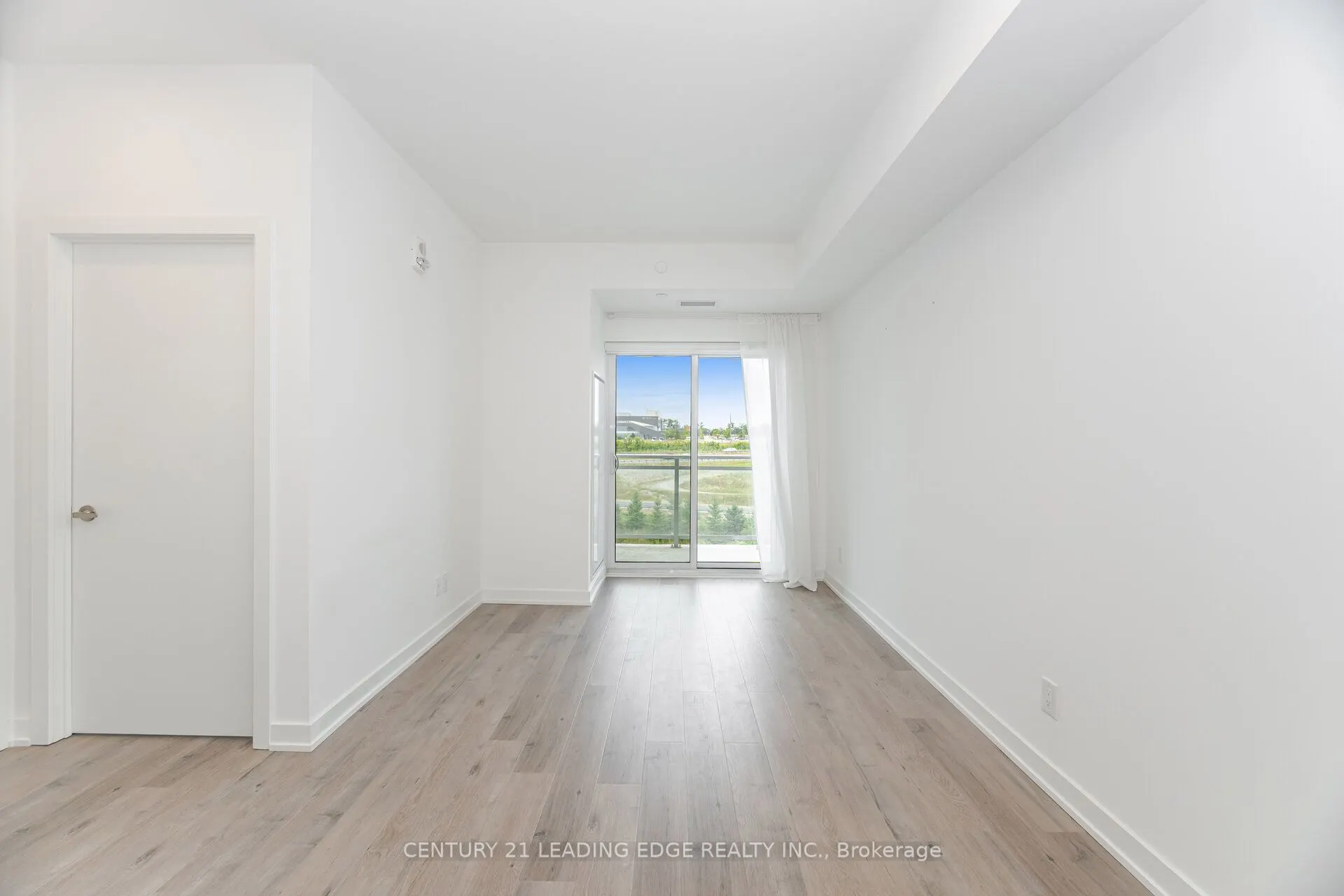 56 Lakeside Terrace, #613