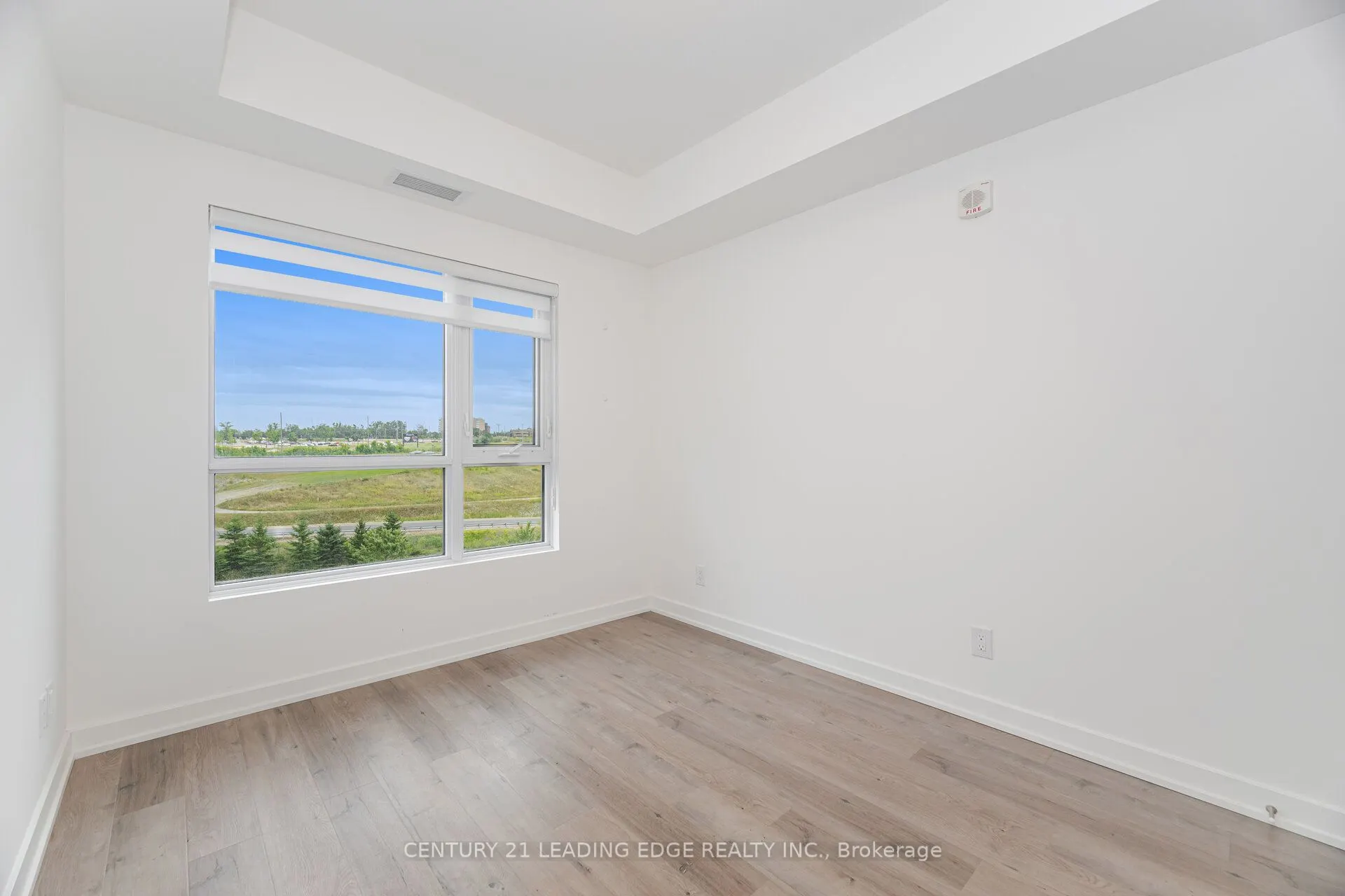 56 Lakeside Terrace, #613