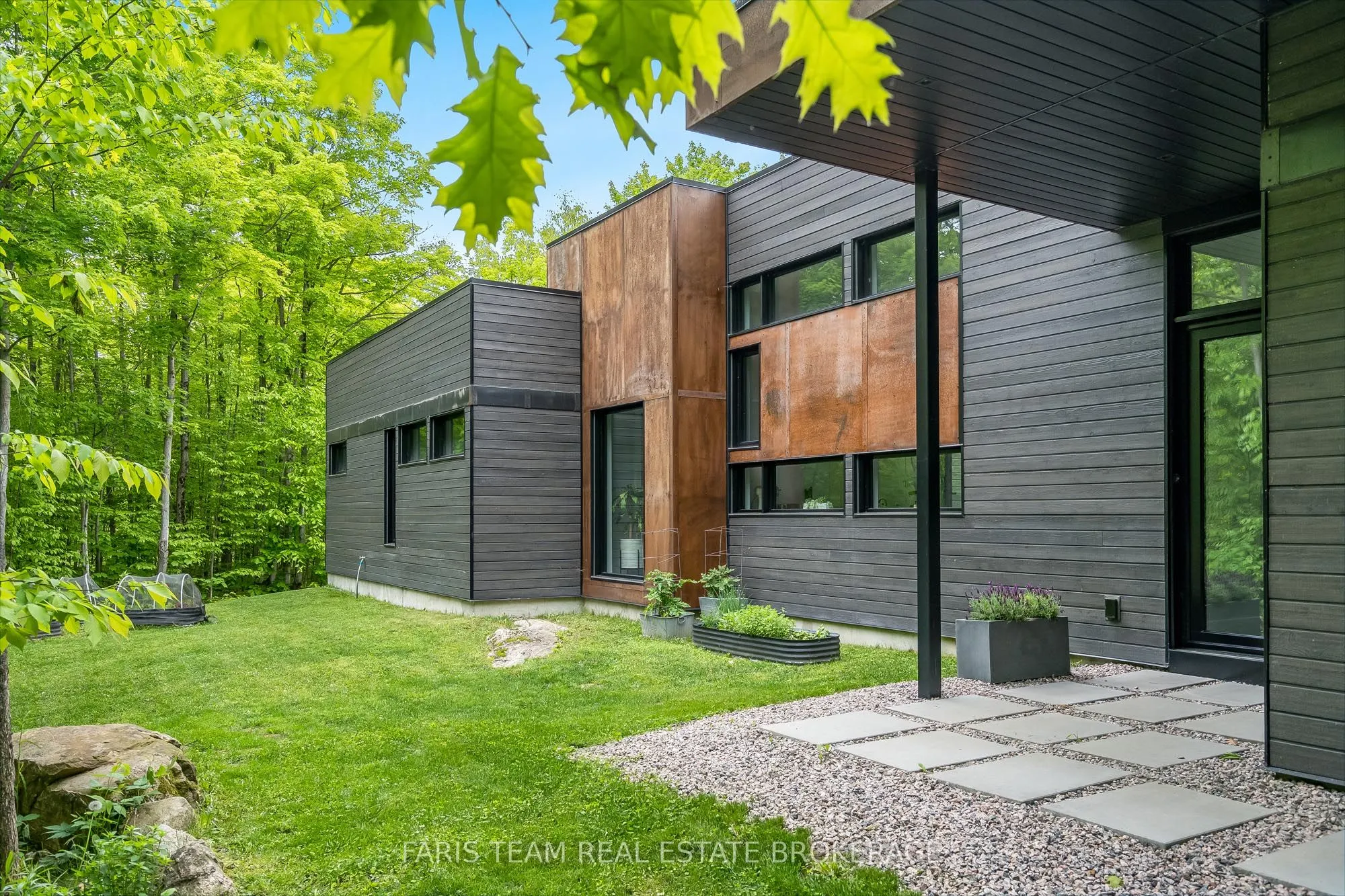 3870 Darling Island Road