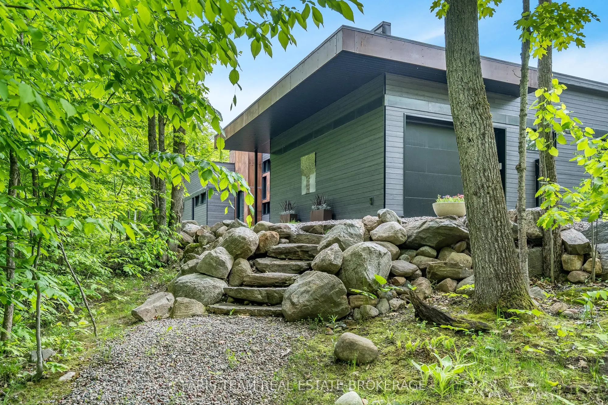 3870 Darling Island Road