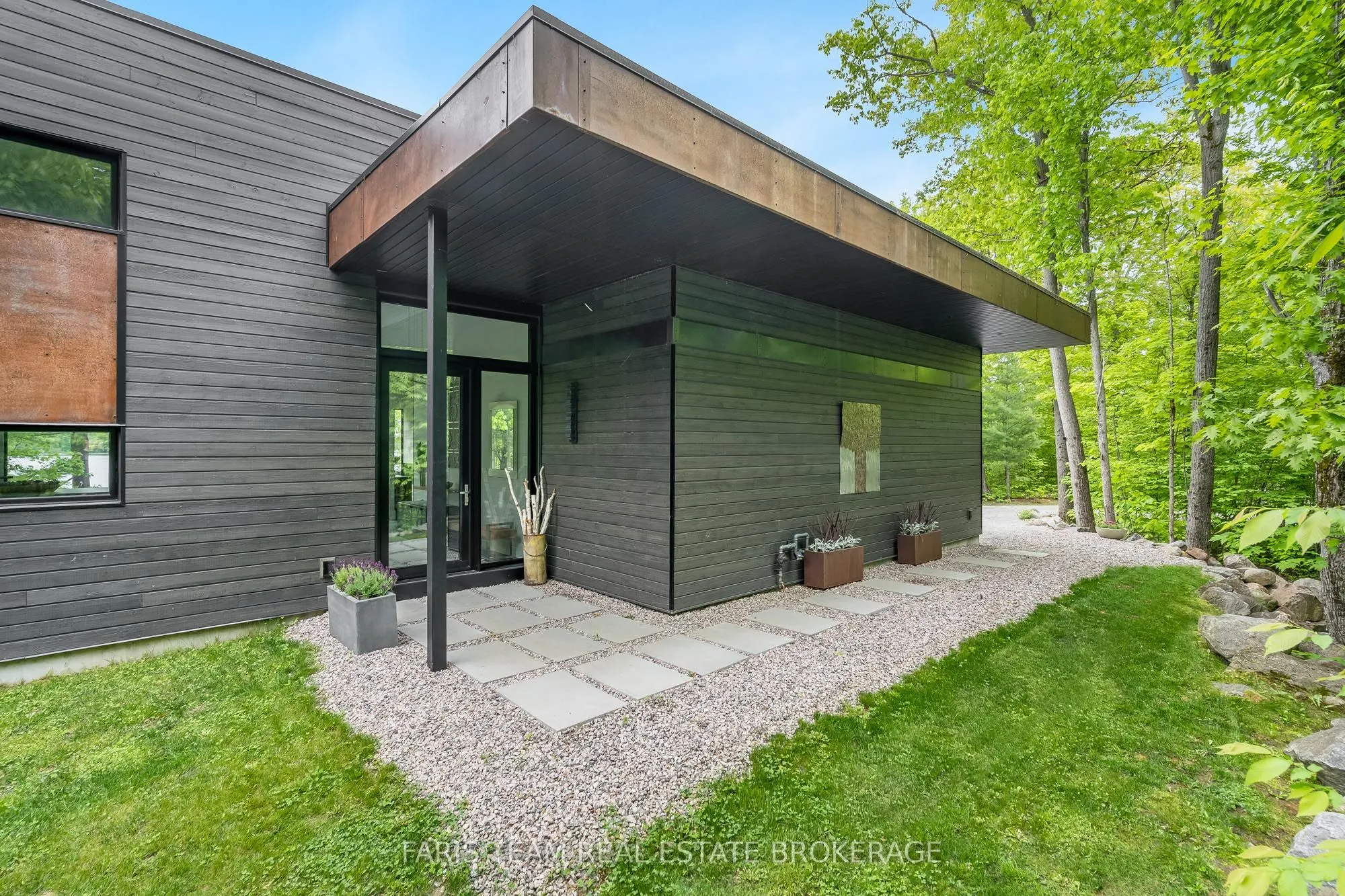 3870 Darling Island Road