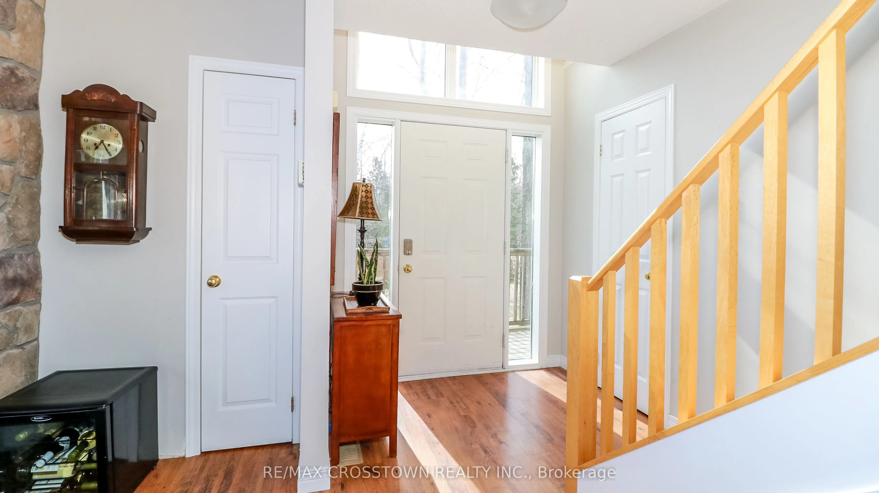 3093 Sandy Bend