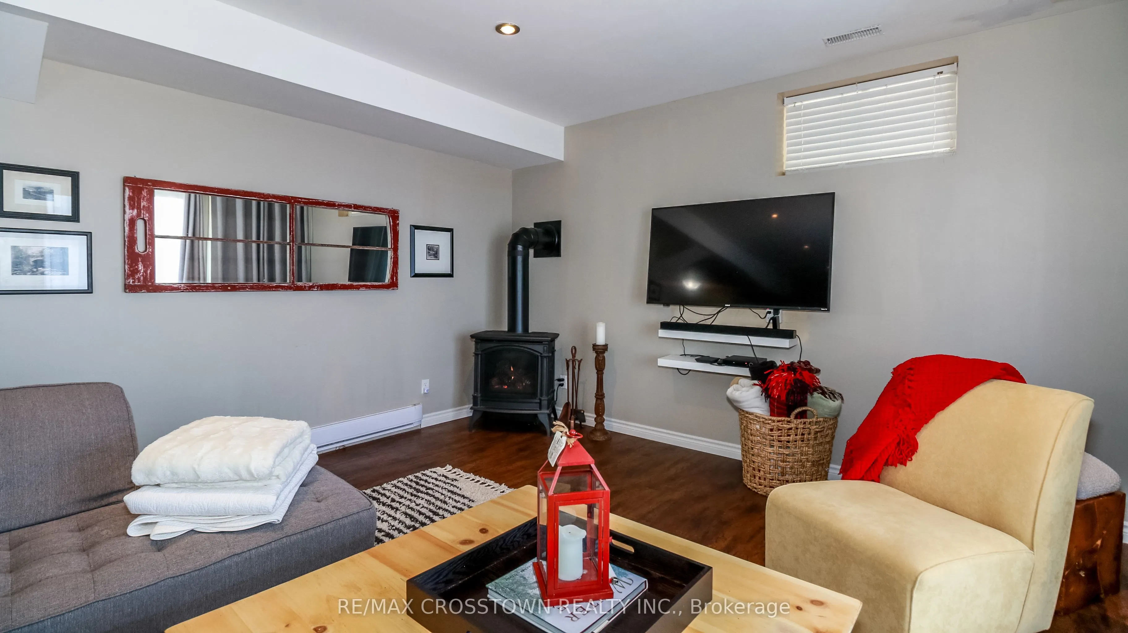 3093 Sandy Bend