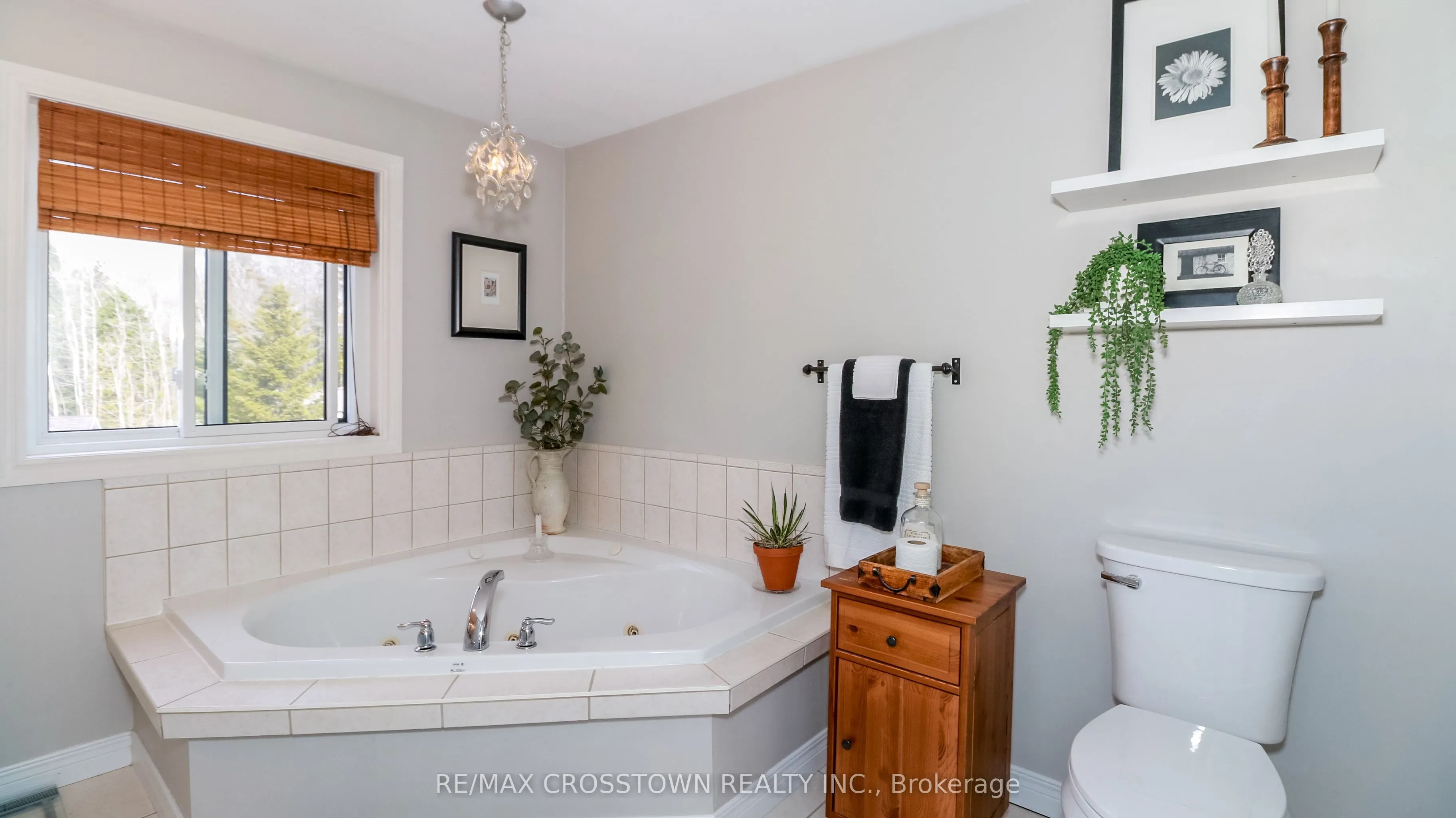 3093 Sandy Bend