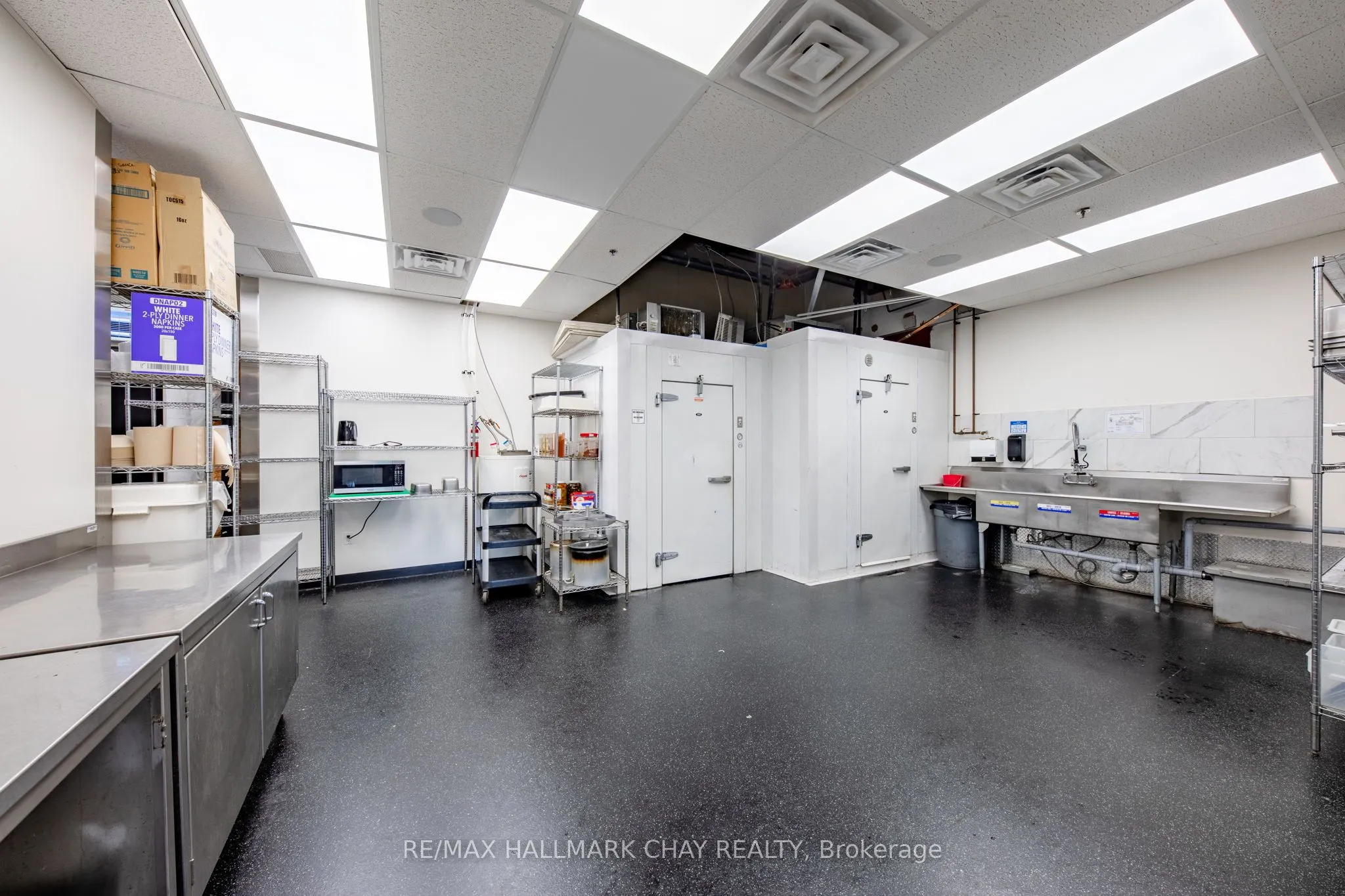 845 King W, #6