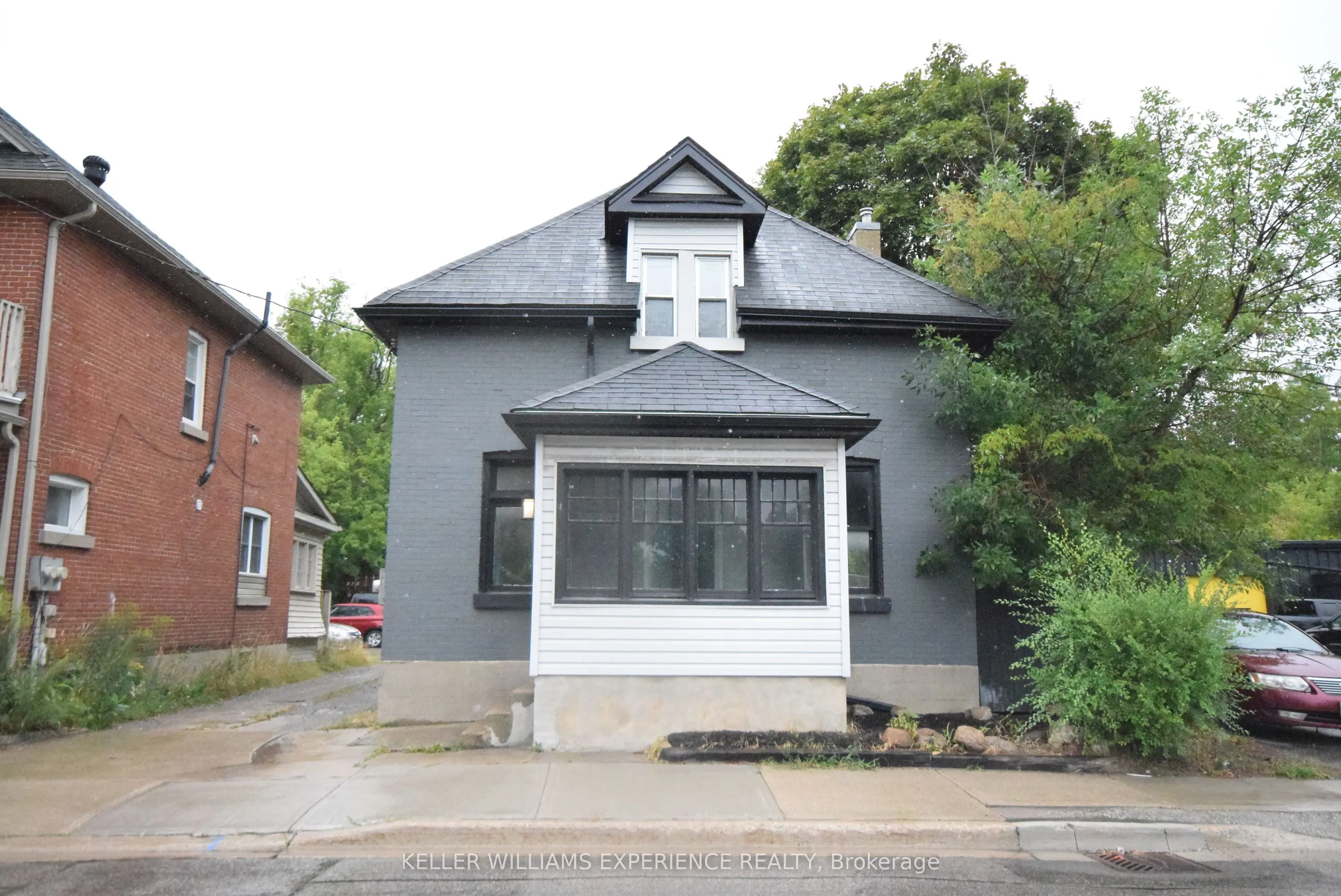 184 BRADFORD Street