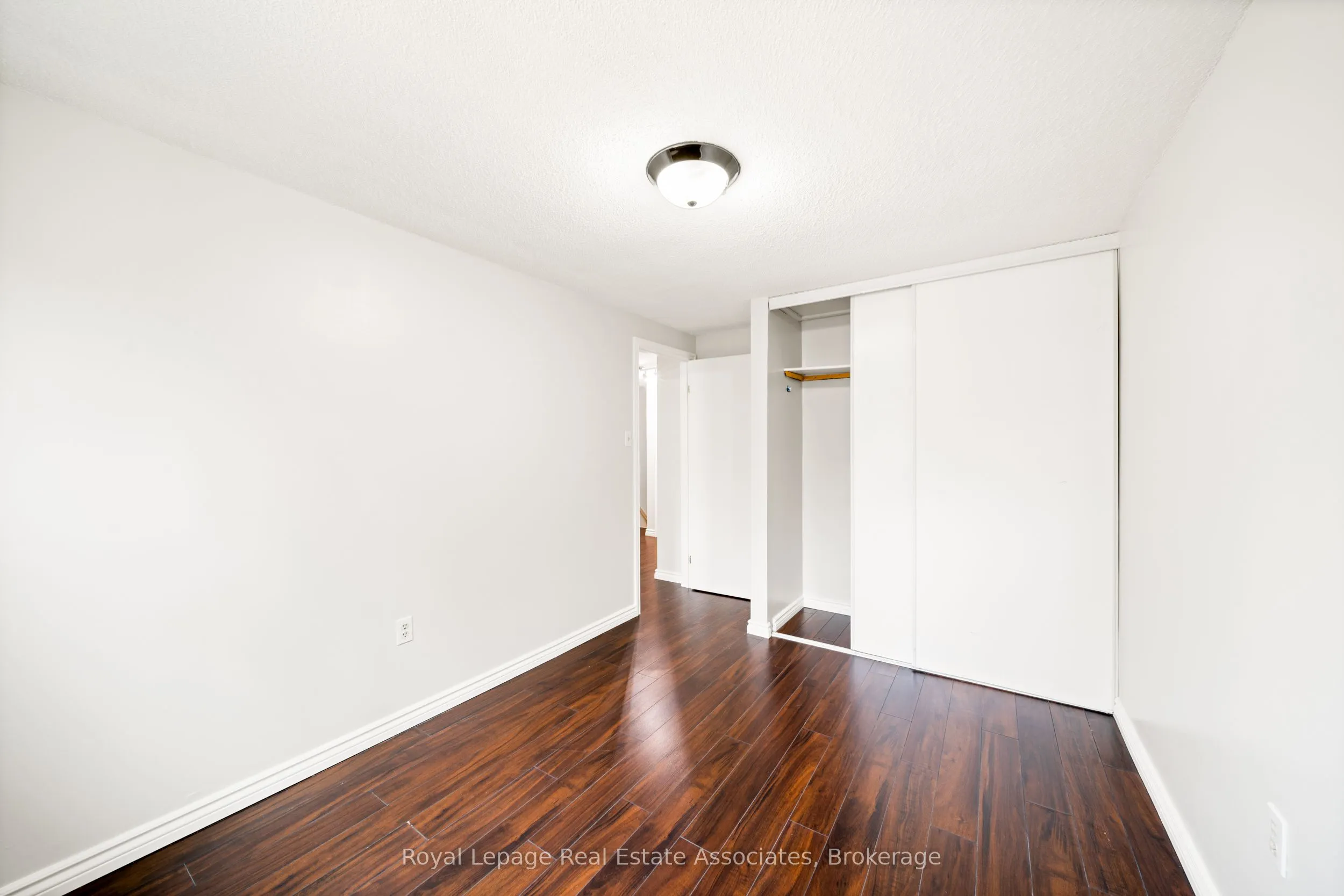 44 Hemingway Crescent