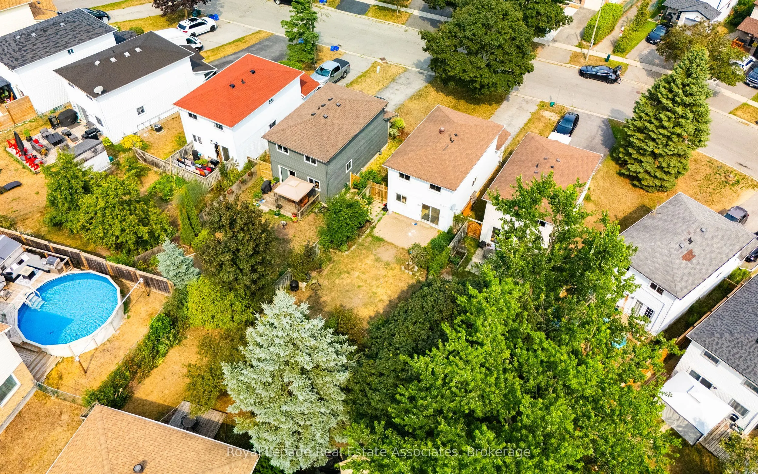 44 Hemingway Crescent
