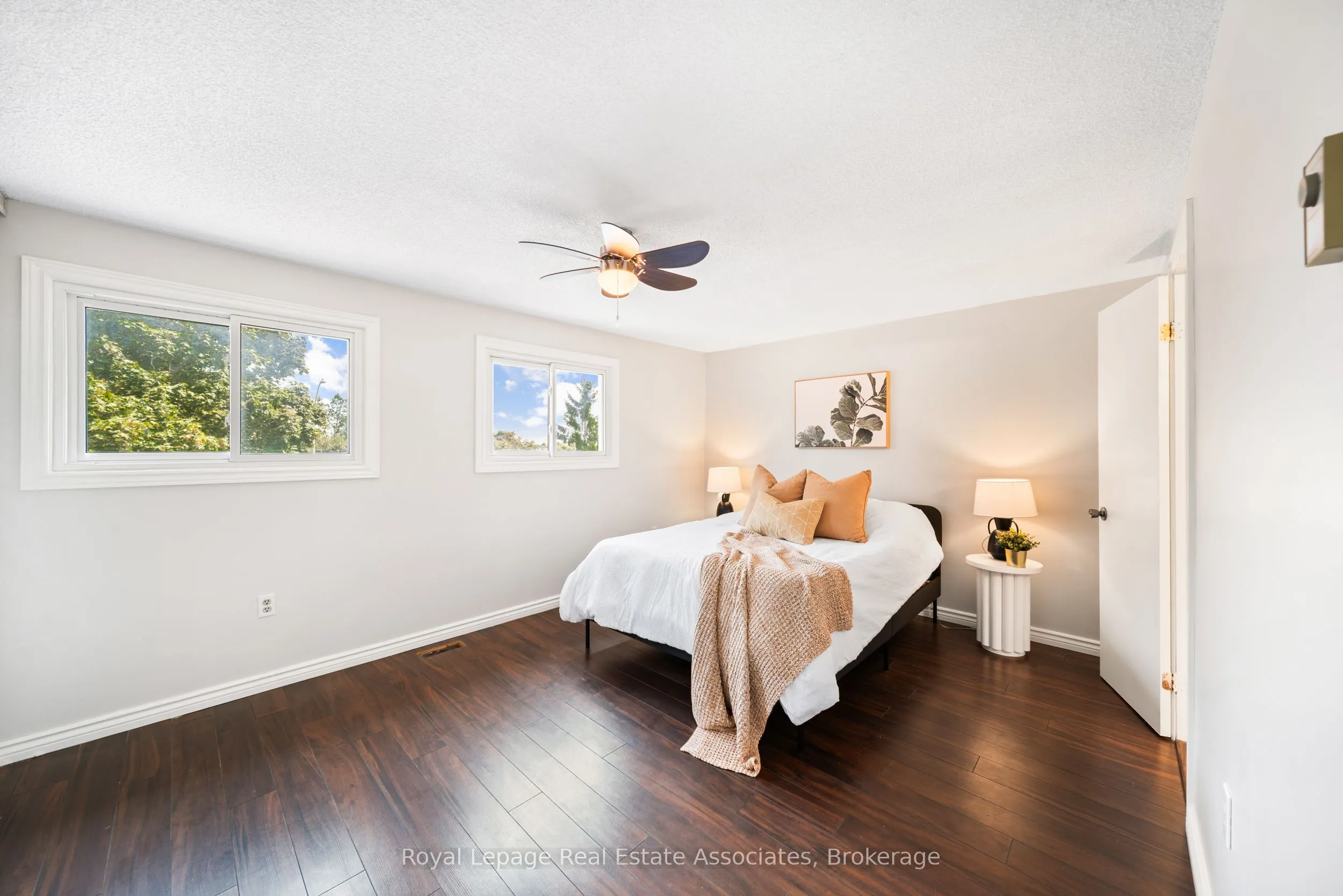 44 Hemingway Crescent