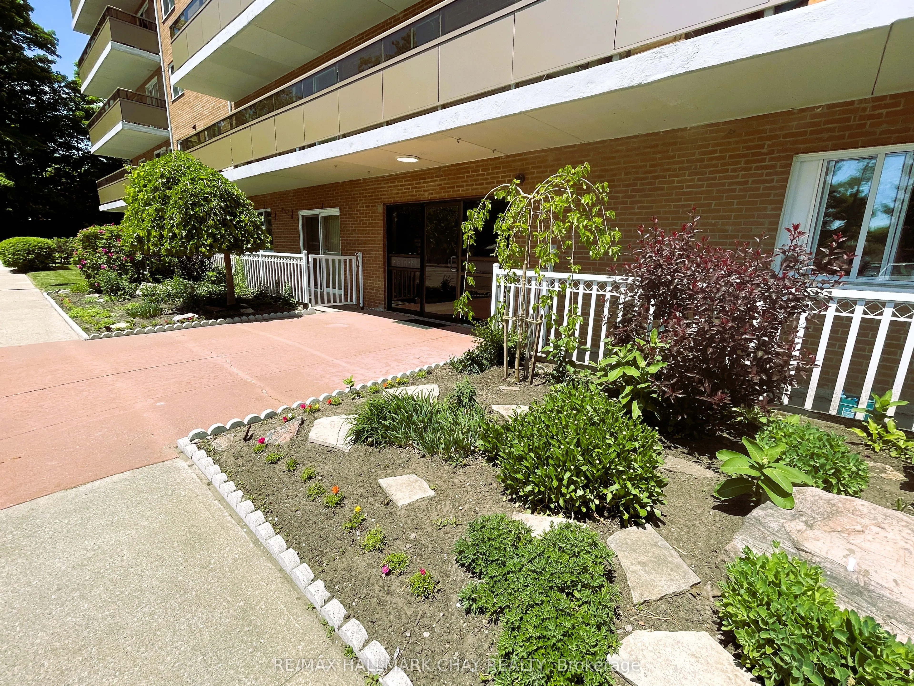 414 Blake Street, #702