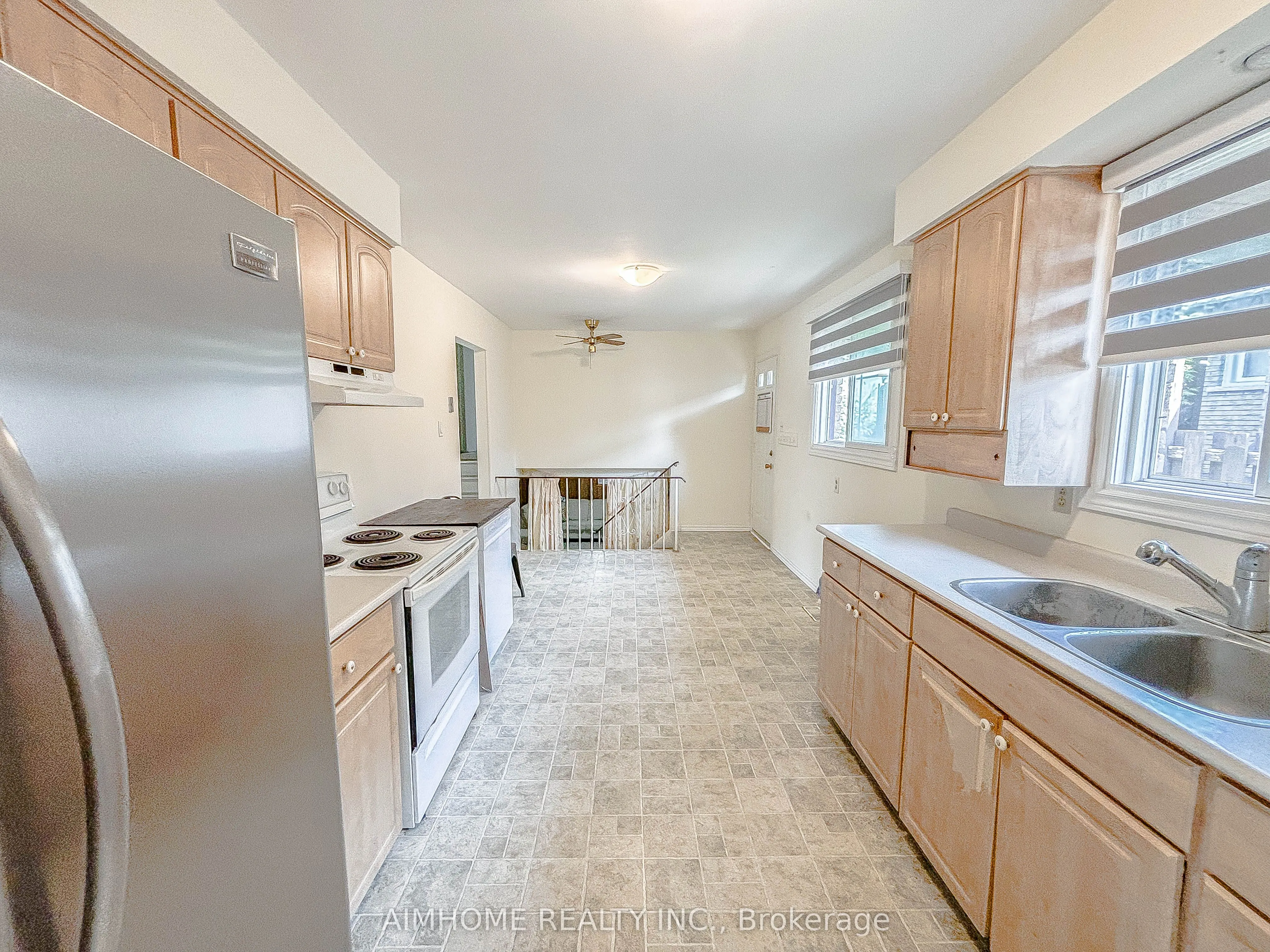 11 Redwood Court