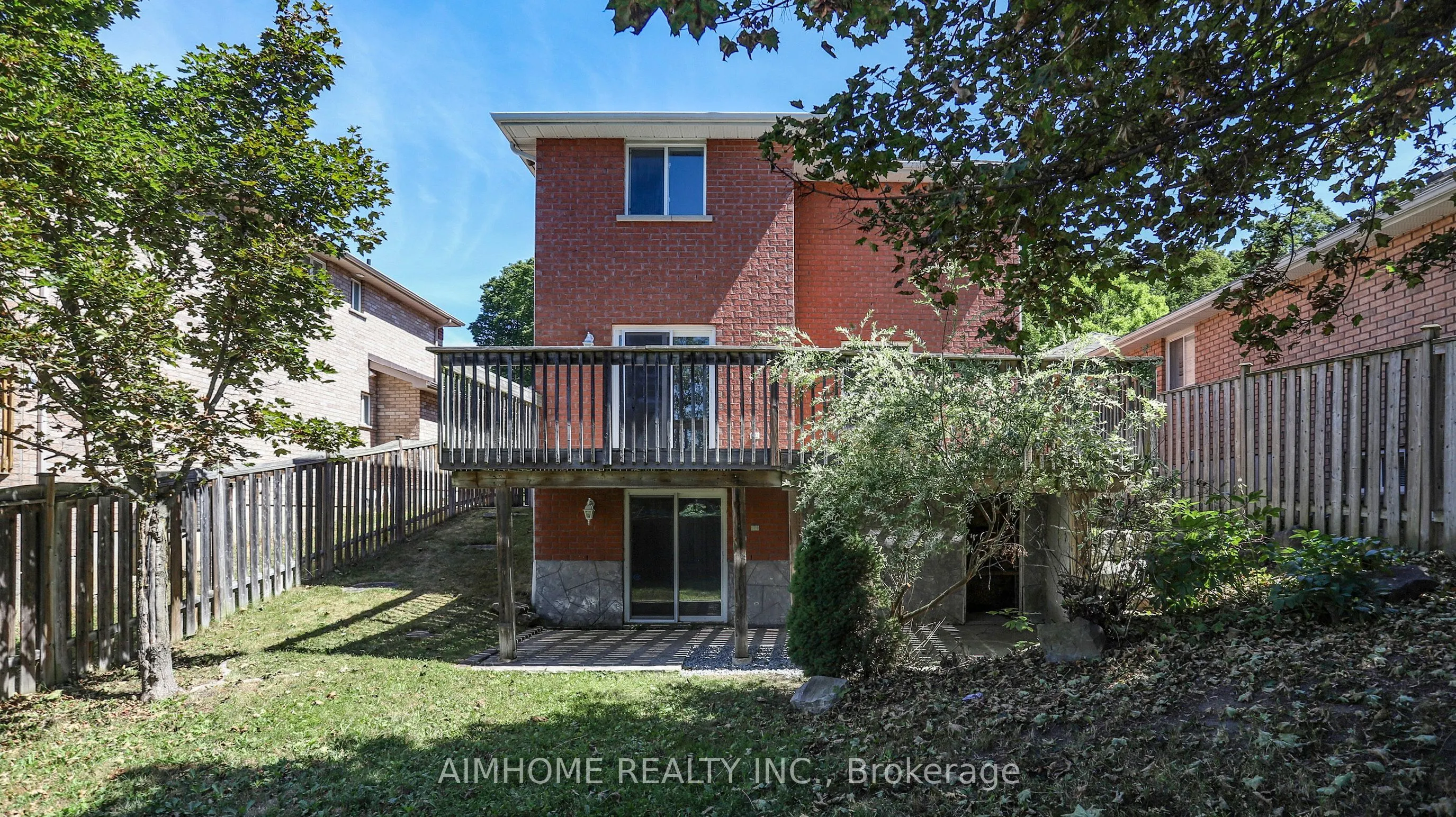 32 Bloom Crescent