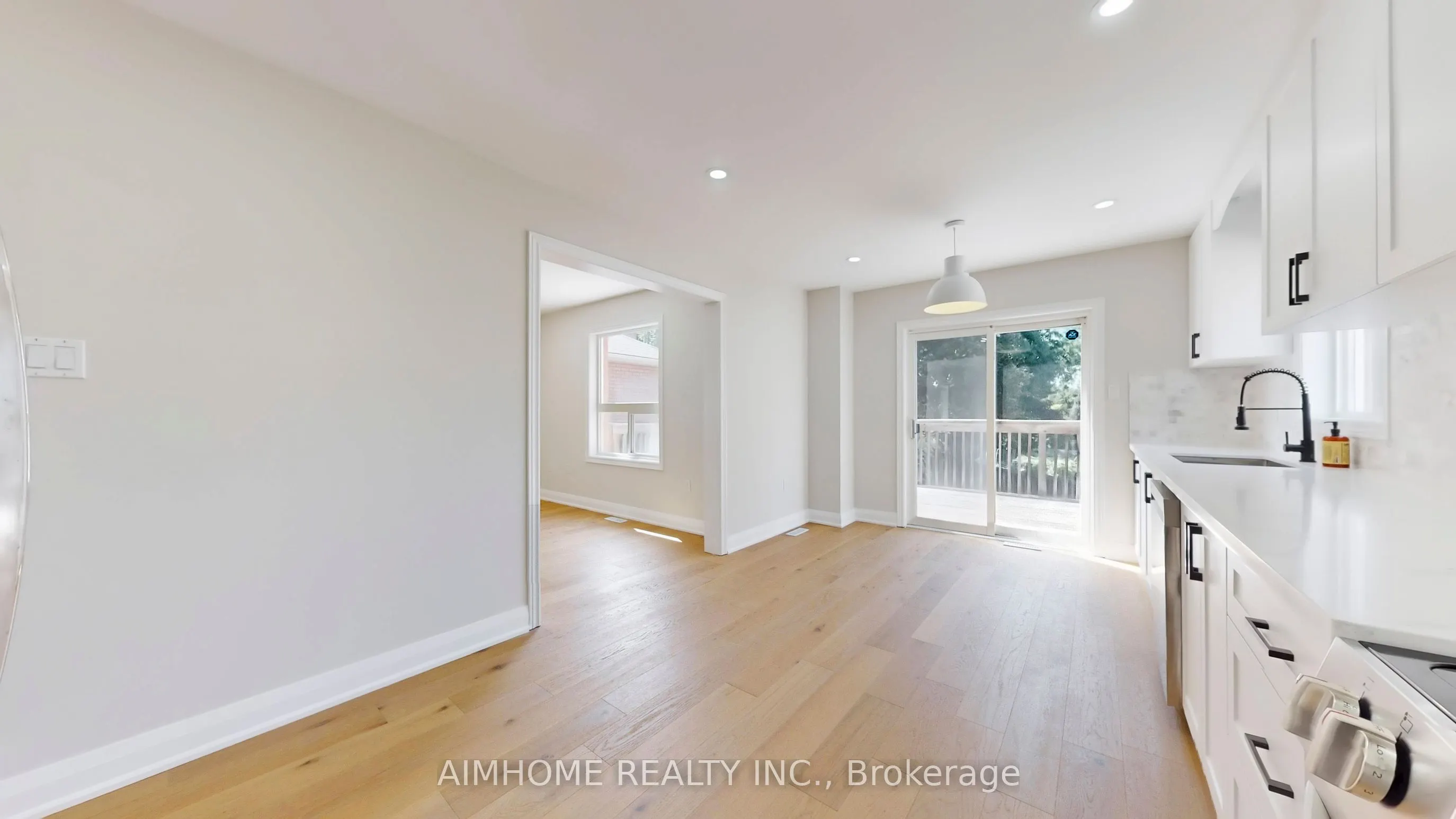 32 Bloom Crescent