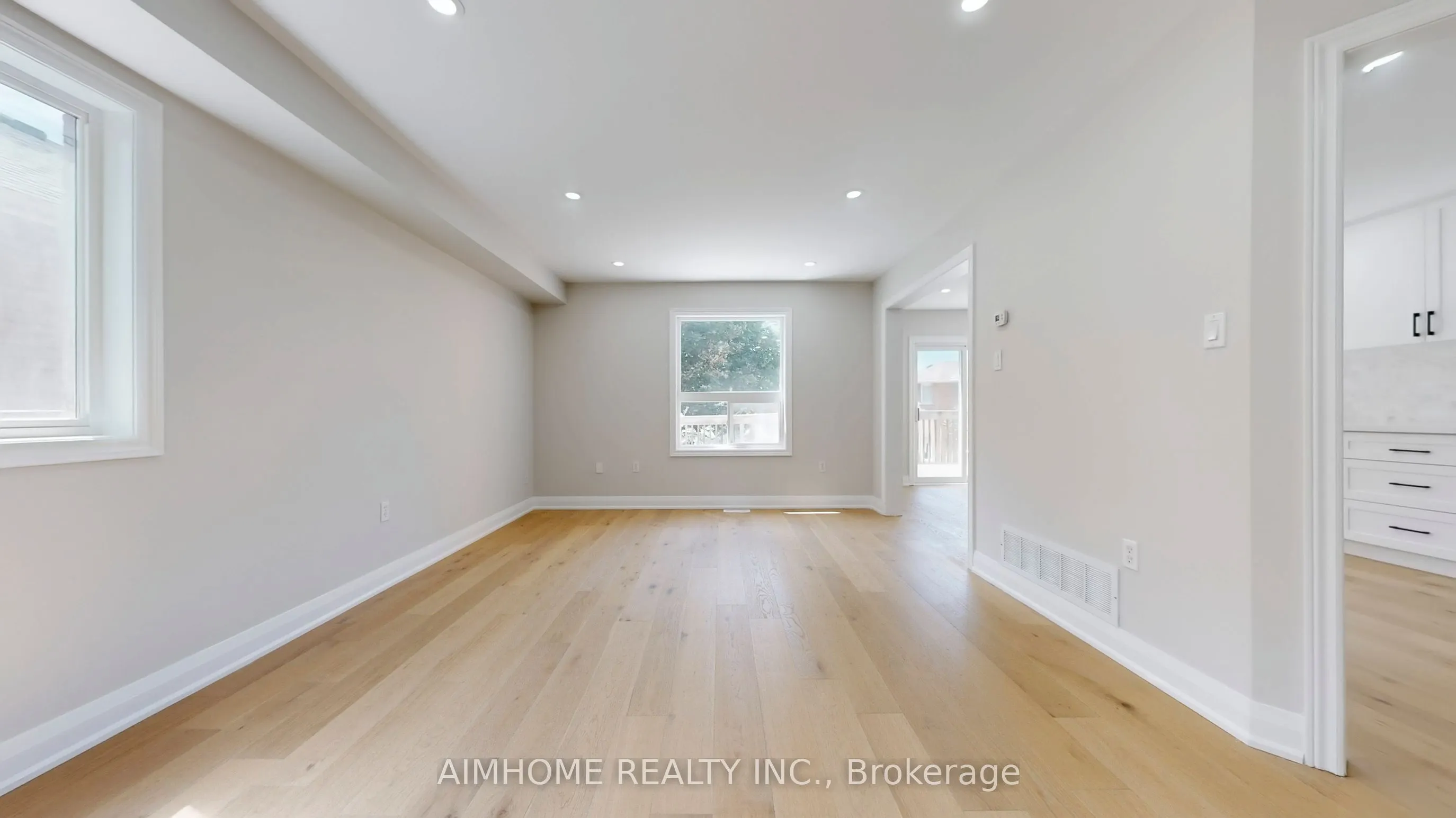 32 Bloom Crescent