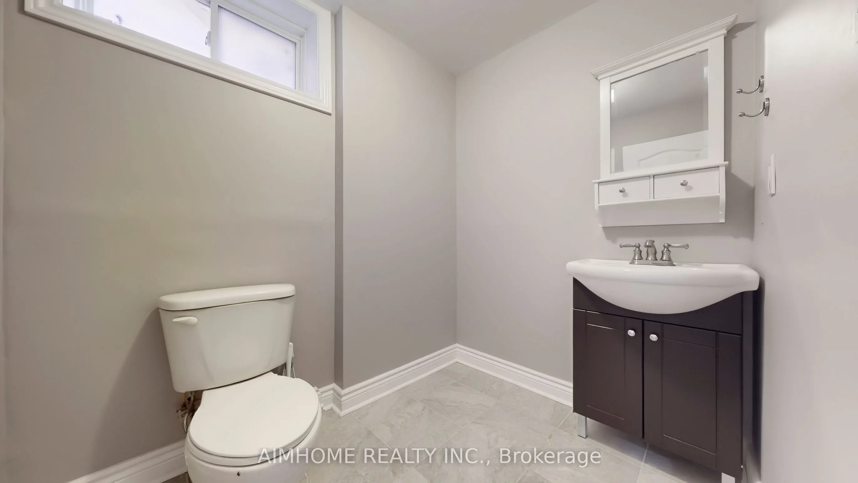 32 Bloom Crescent
