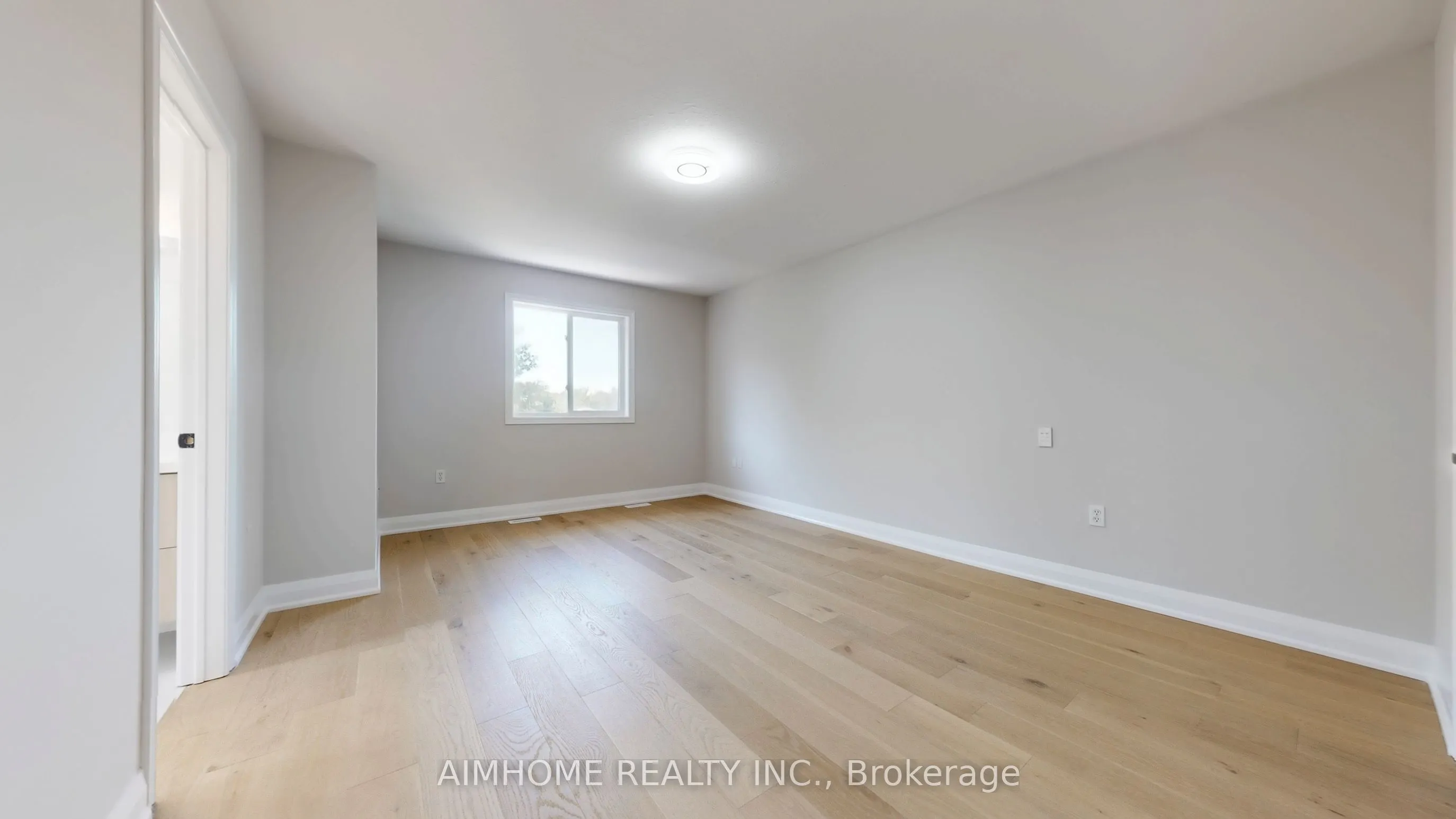 32 Bloom Crescent