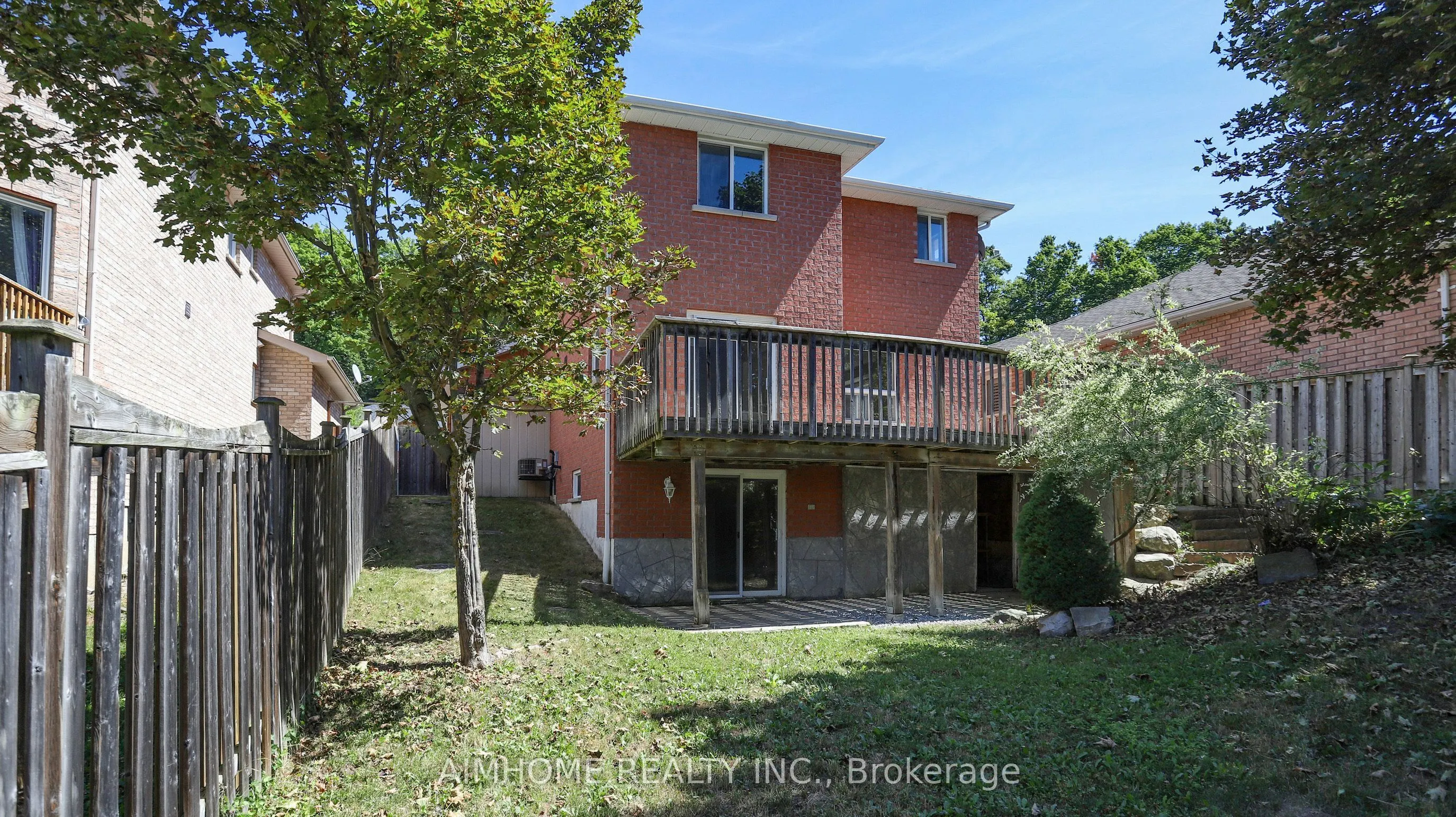 32 Bloom Crescent