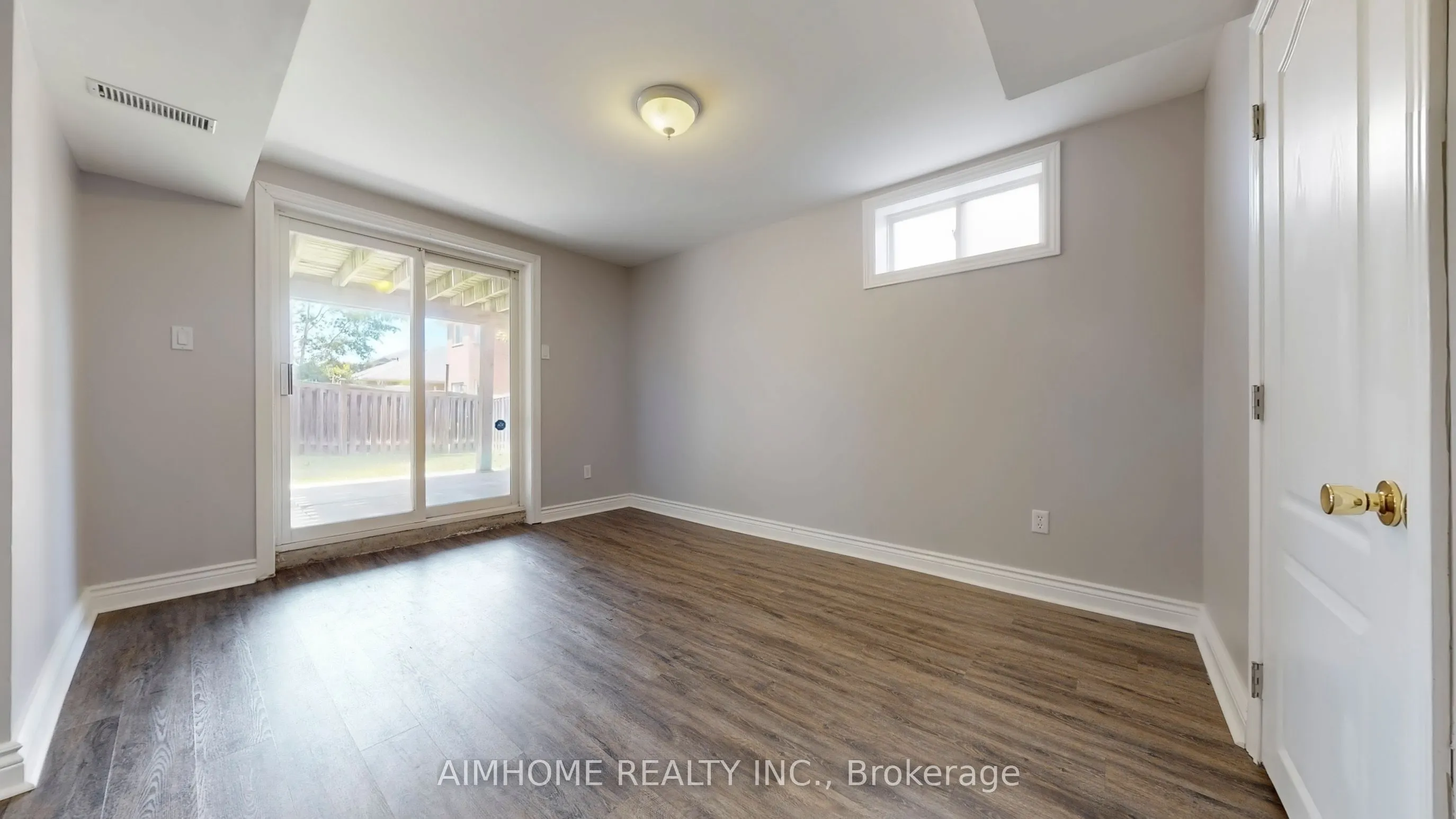 32 Bloom Crescent