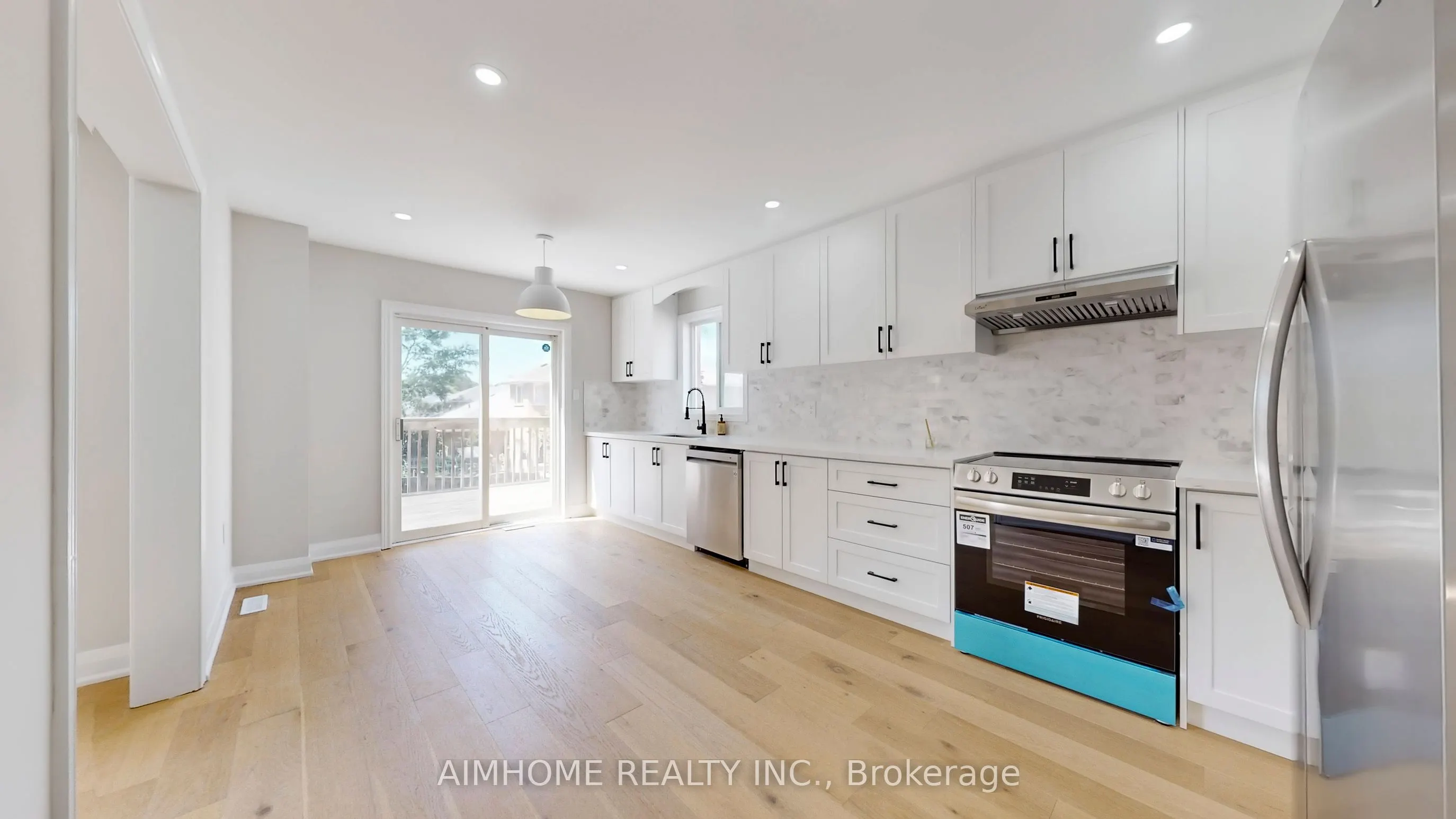 32 Bloom Crescent