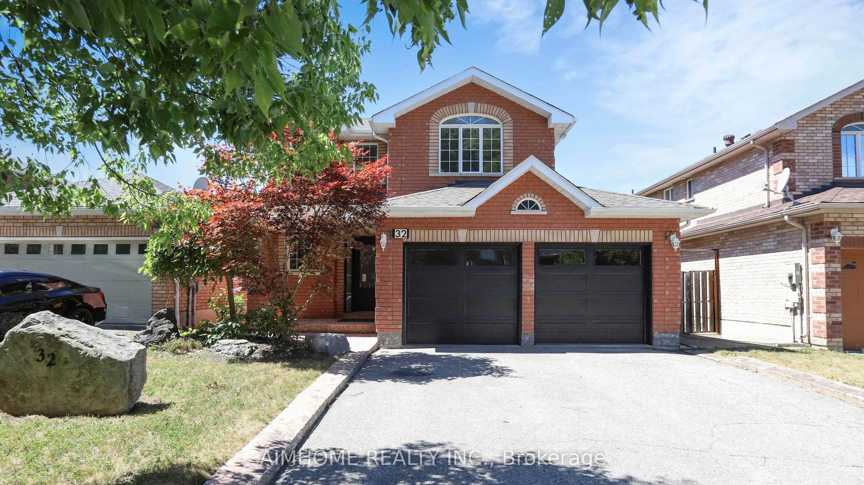 32 Bloom Crescent