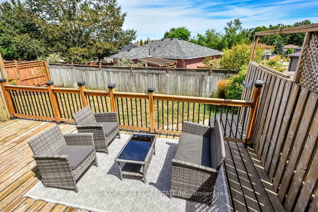 40 Laurentian Lane