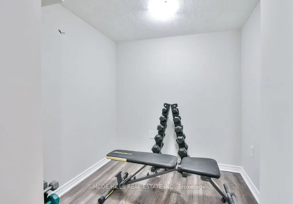 40 Laurentian Lane