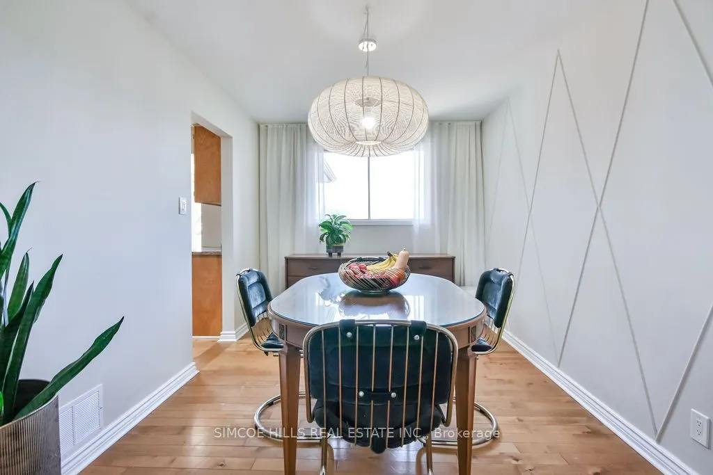 40 Laurentian Lane