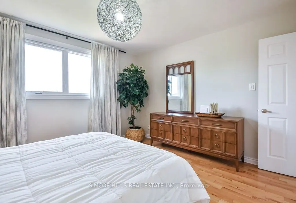 40 Laurentian Lane