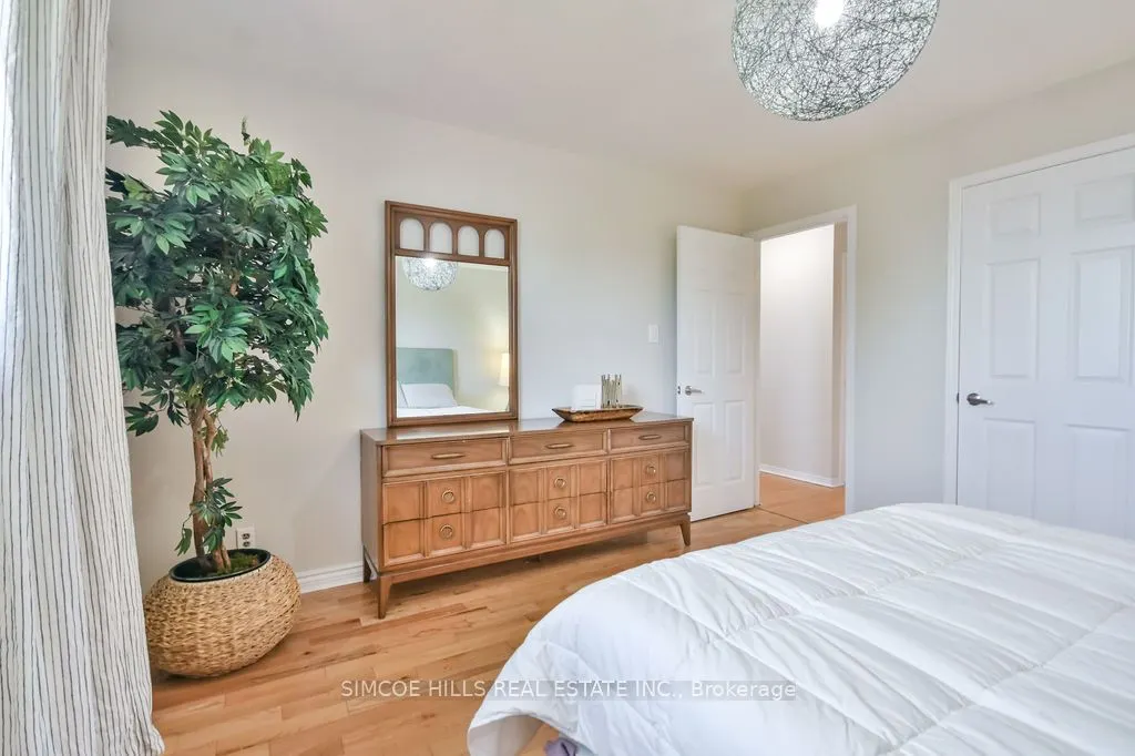 40 Laurentian Lane