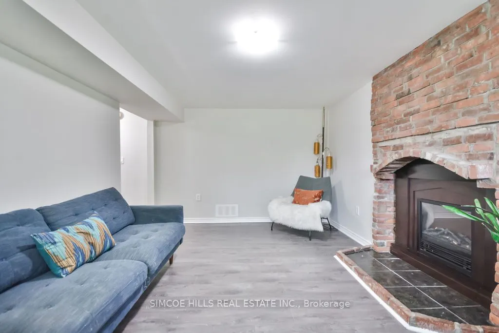 40 Laurentian Lane