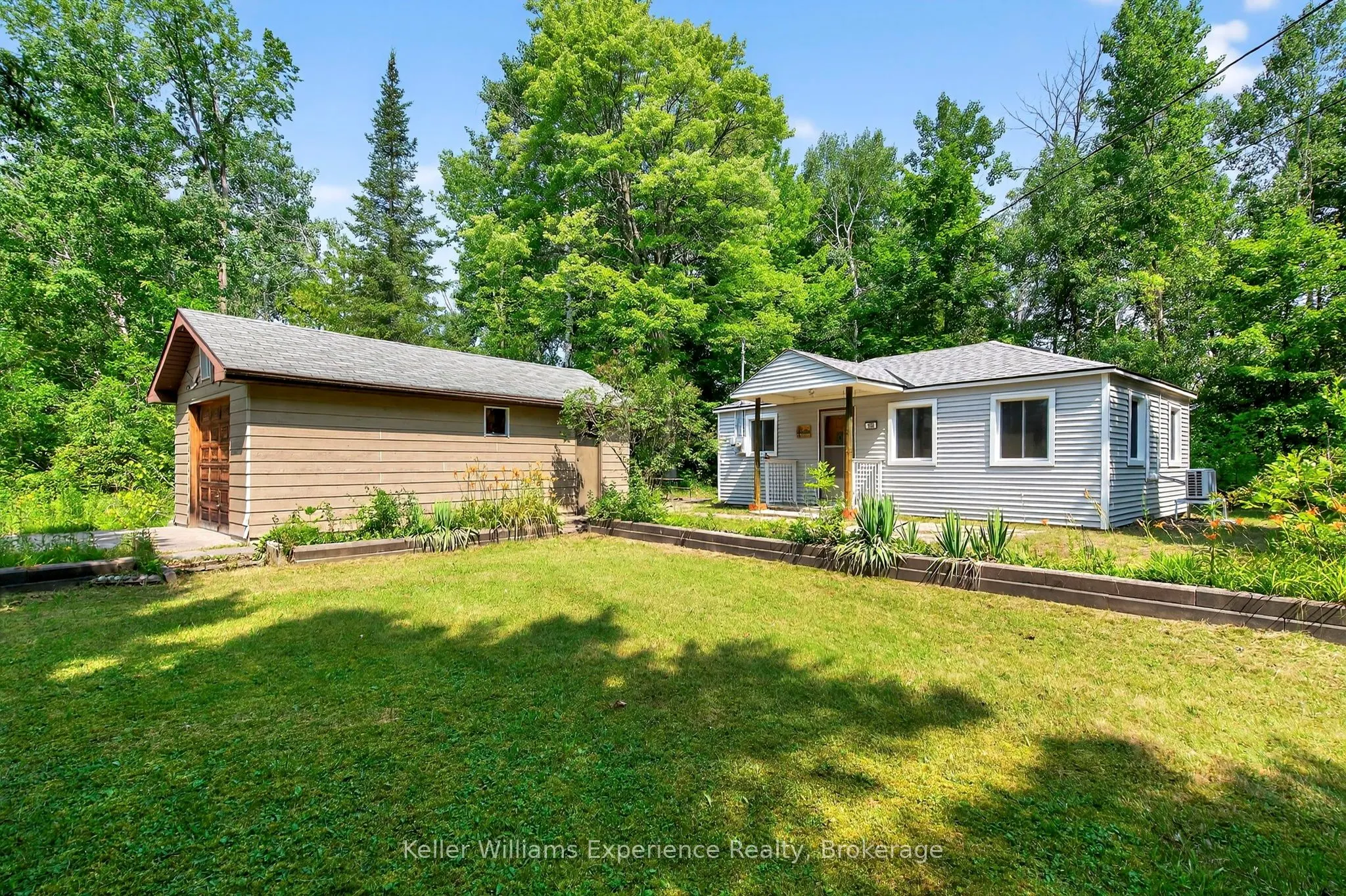 180&184 Silver Birch Crescent