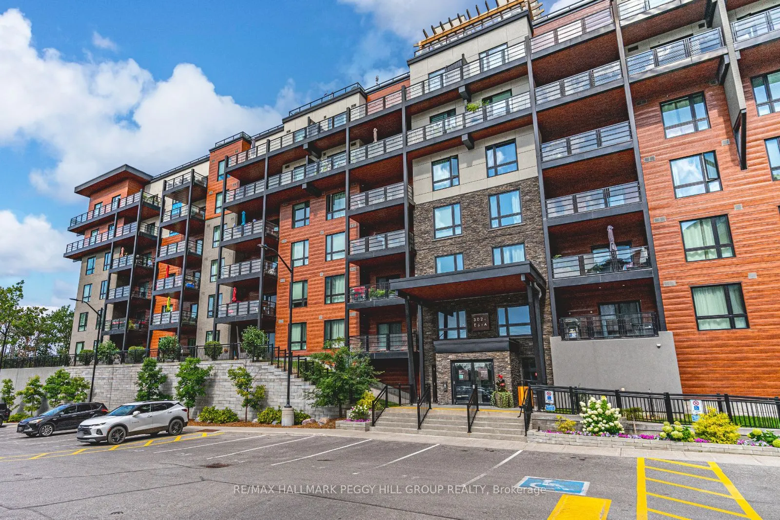 302 Essa Road, #501
