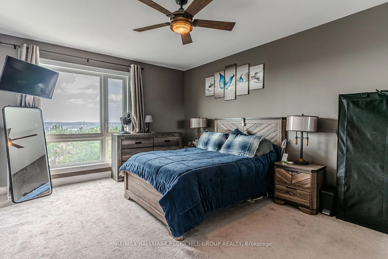 302 Essa Road, #501