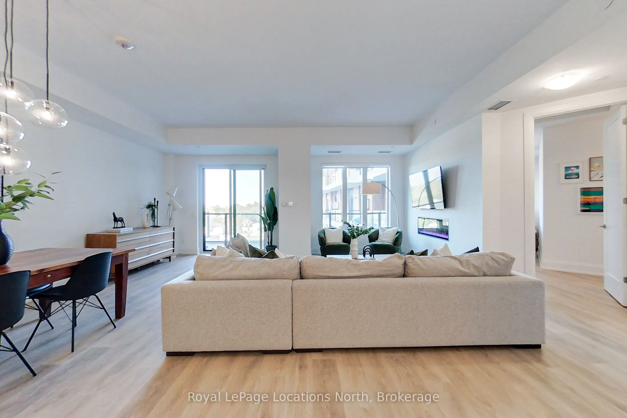 1 HUME Street, #525