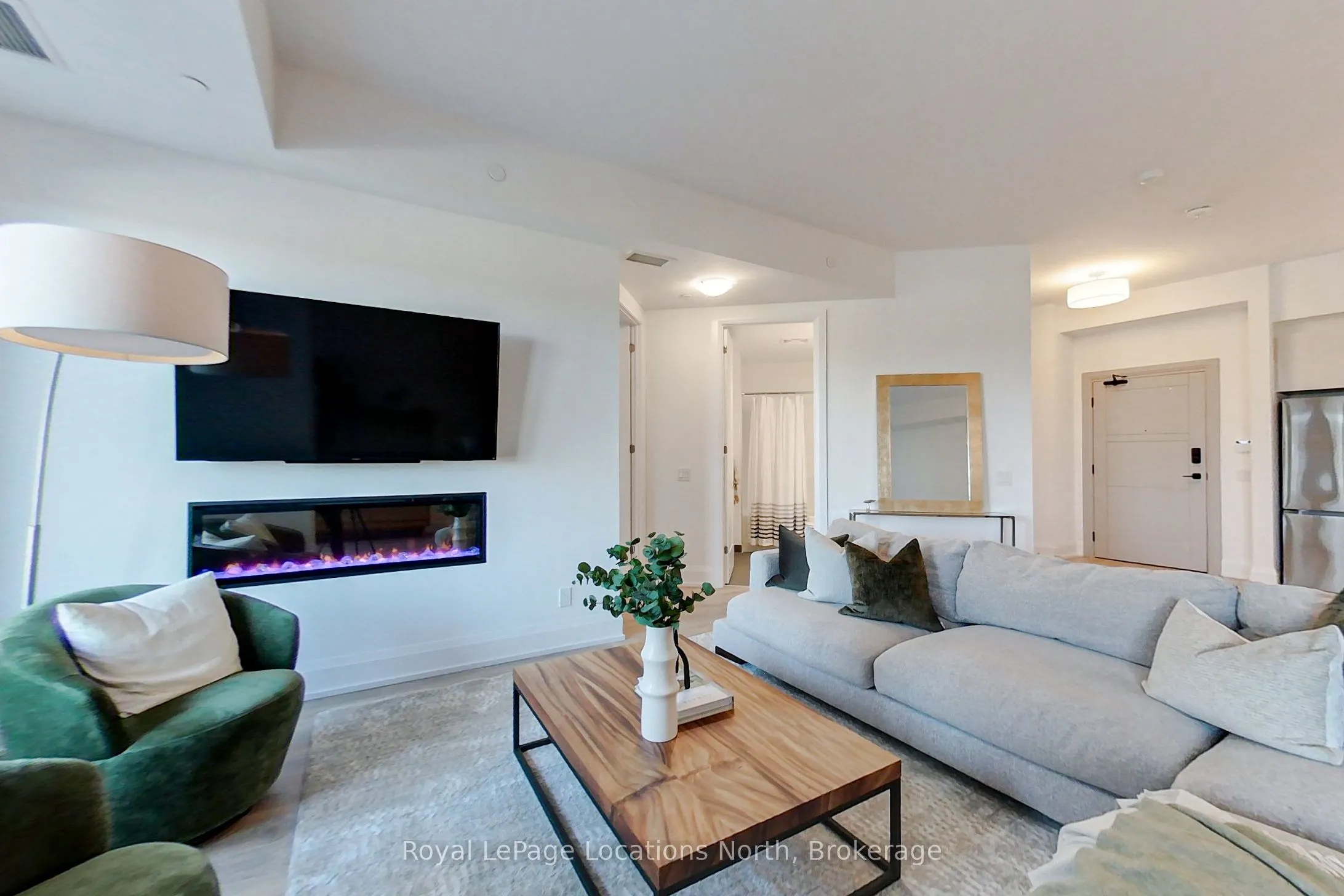 1 HUME Street, #525