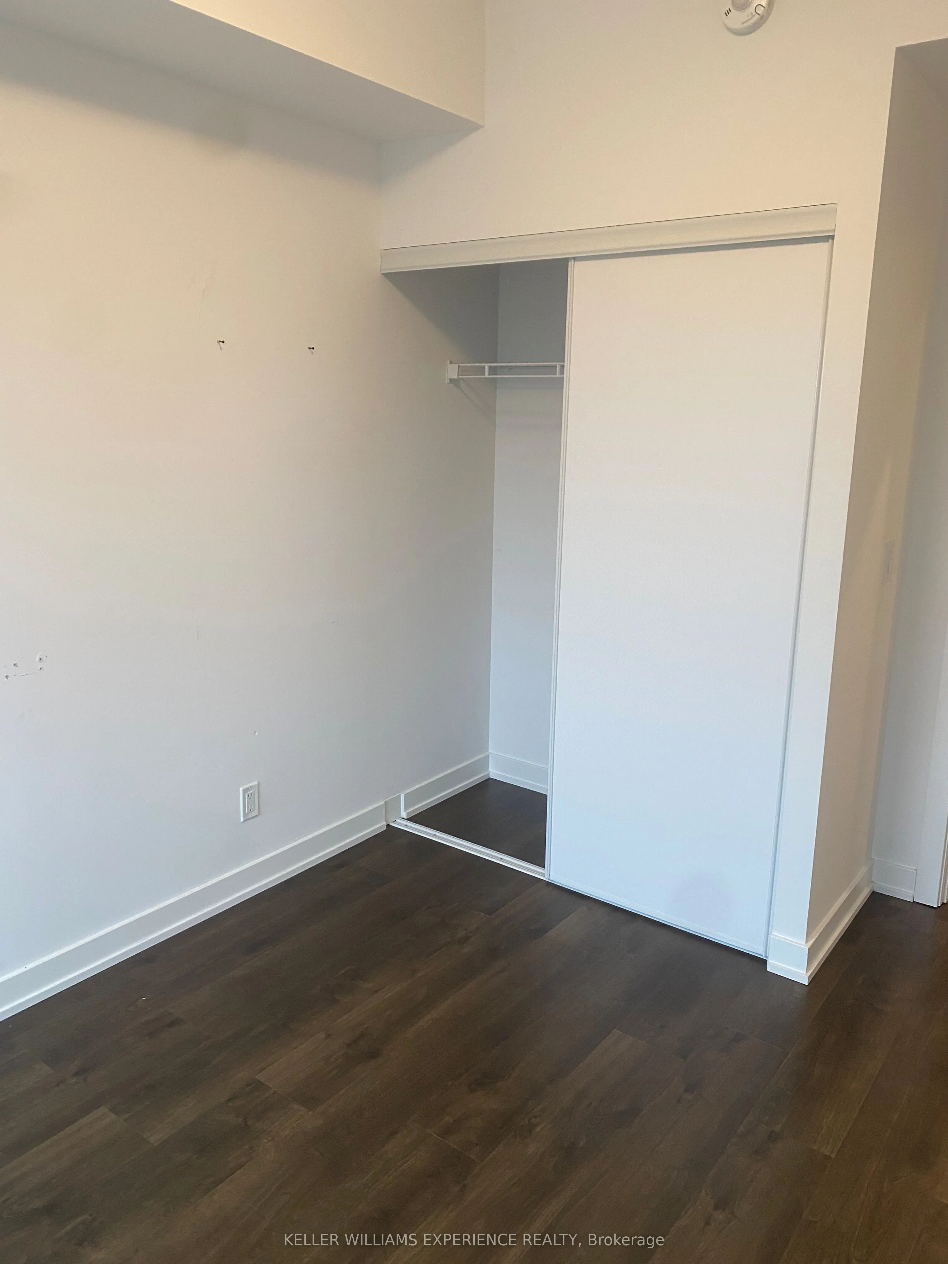 56 Lakeside Terrace, #703