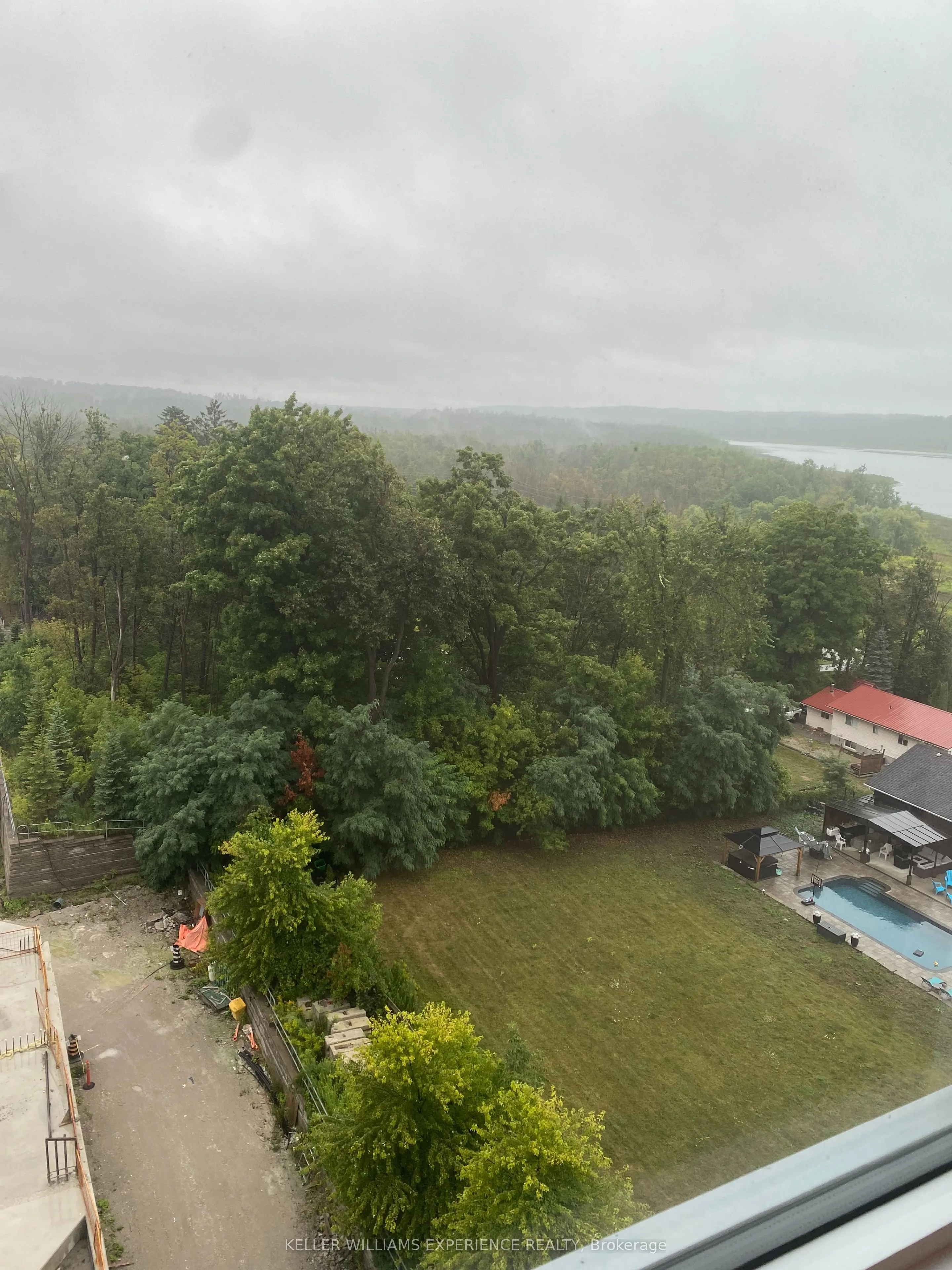 56 Lakeside Terrace, #703