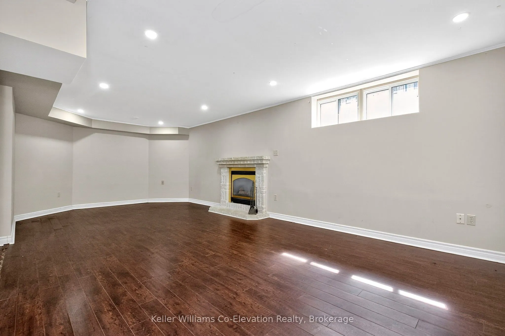 8 Bridle Road