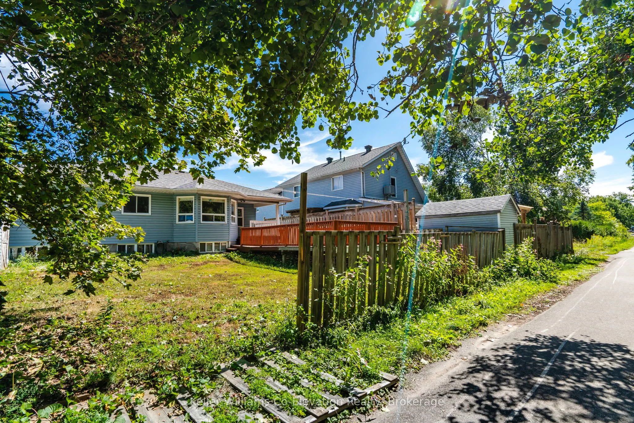 8 Bridle Road