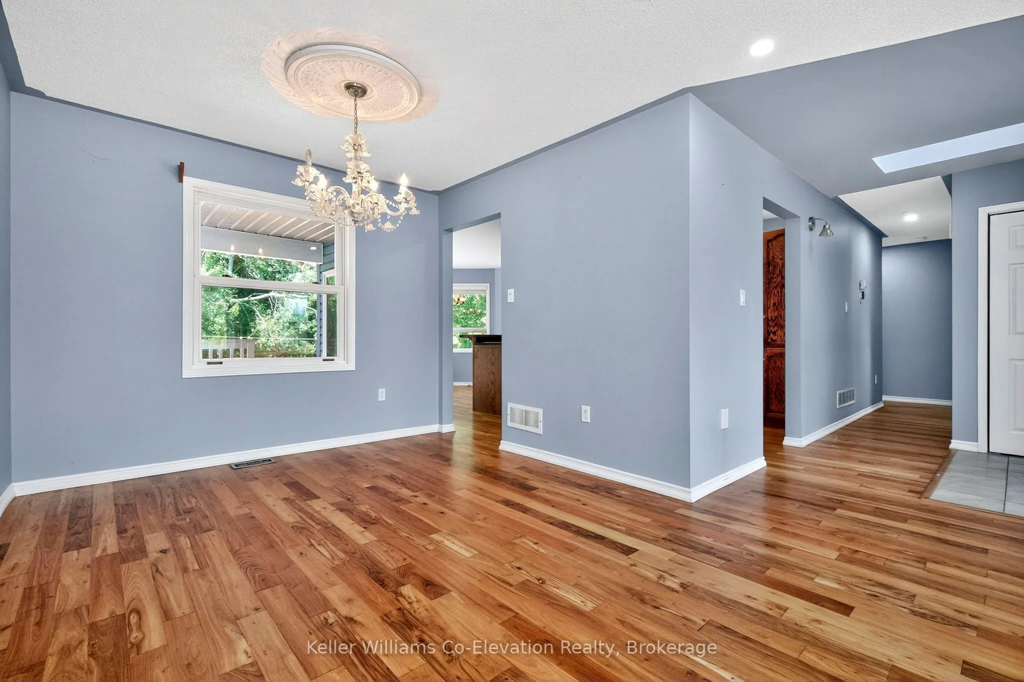 8 Bridle Road