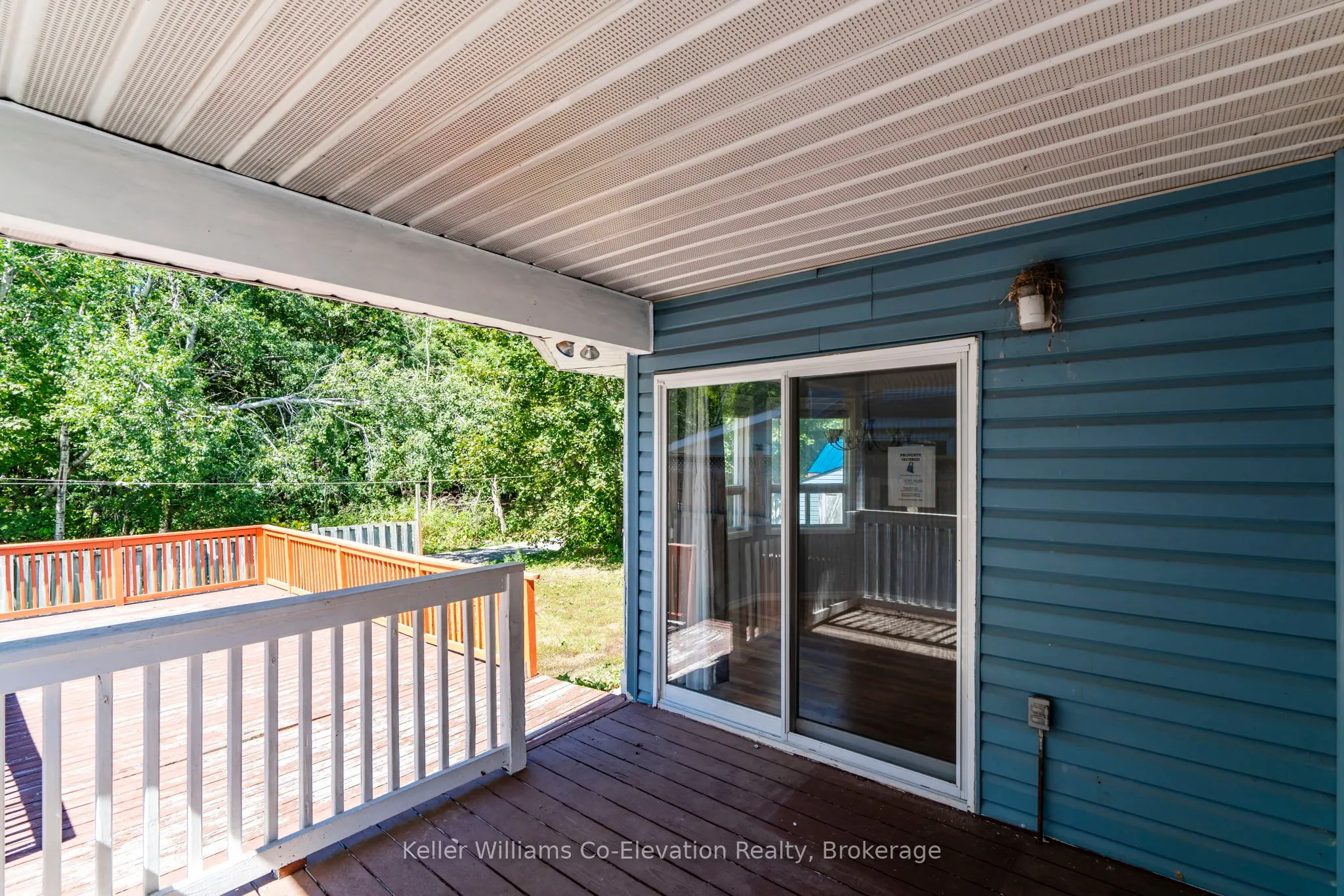 8 Bridle Road