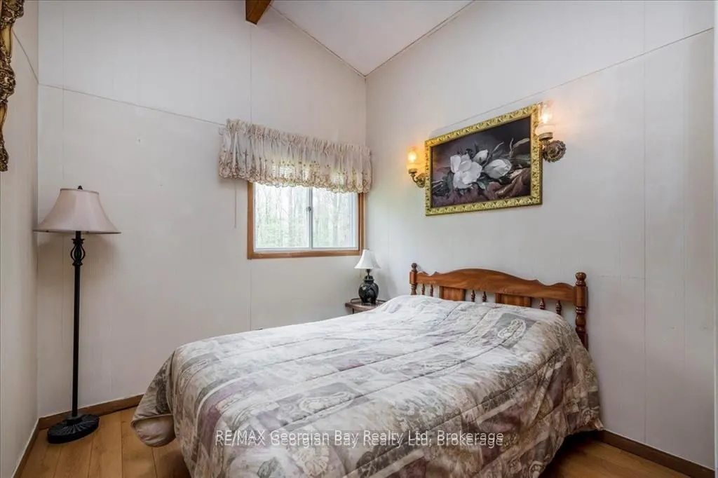 25 Tall Pines Drive W