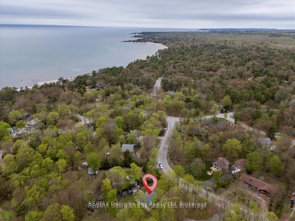 25 Tall Pines Drive W